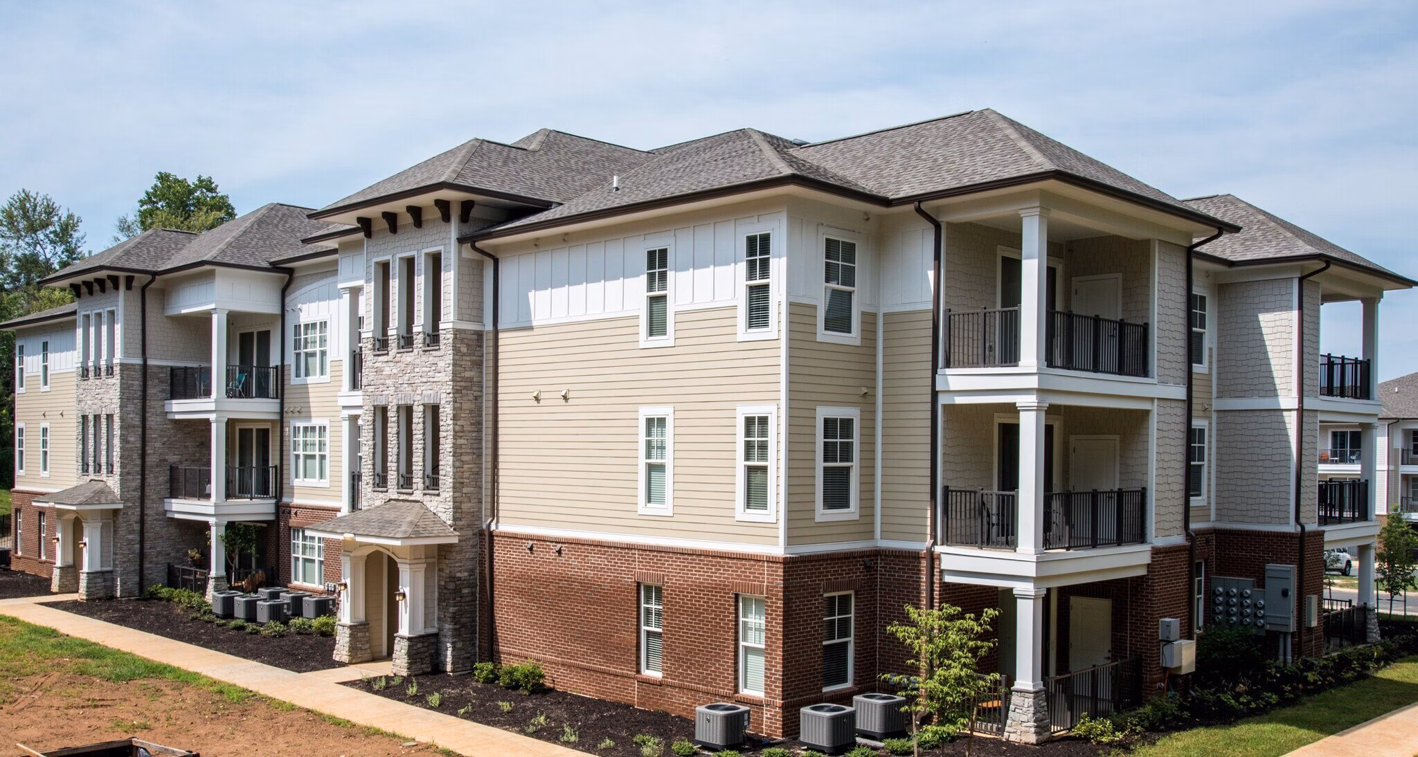 building/exterior at 5th Street Place Apartments