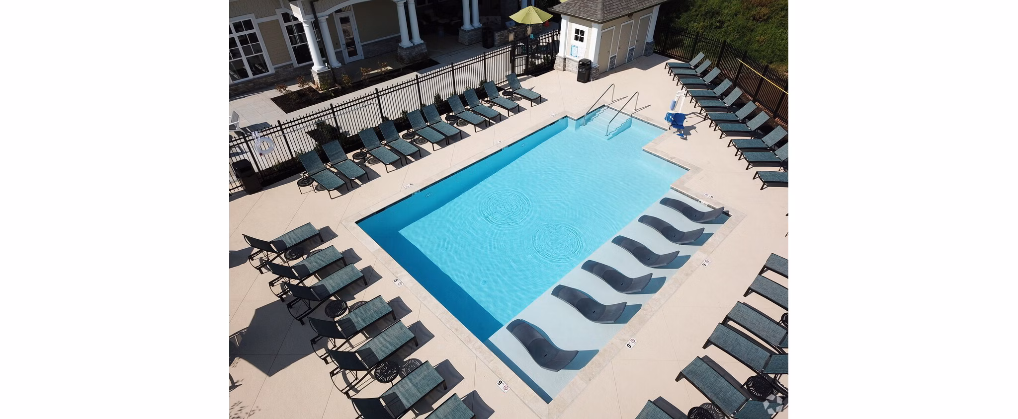pool at 5th Street Place Apartments