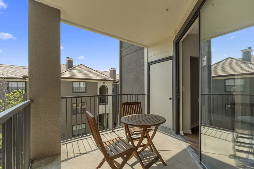 patio at The Lyndon Apartments