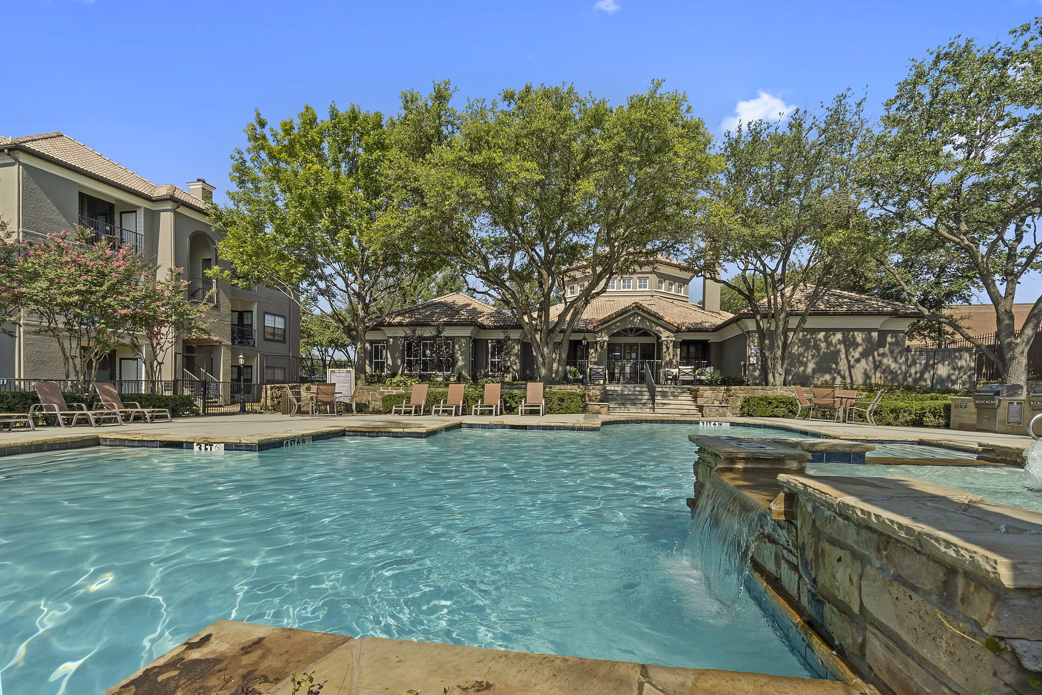 pool at The Lyndon Apartments