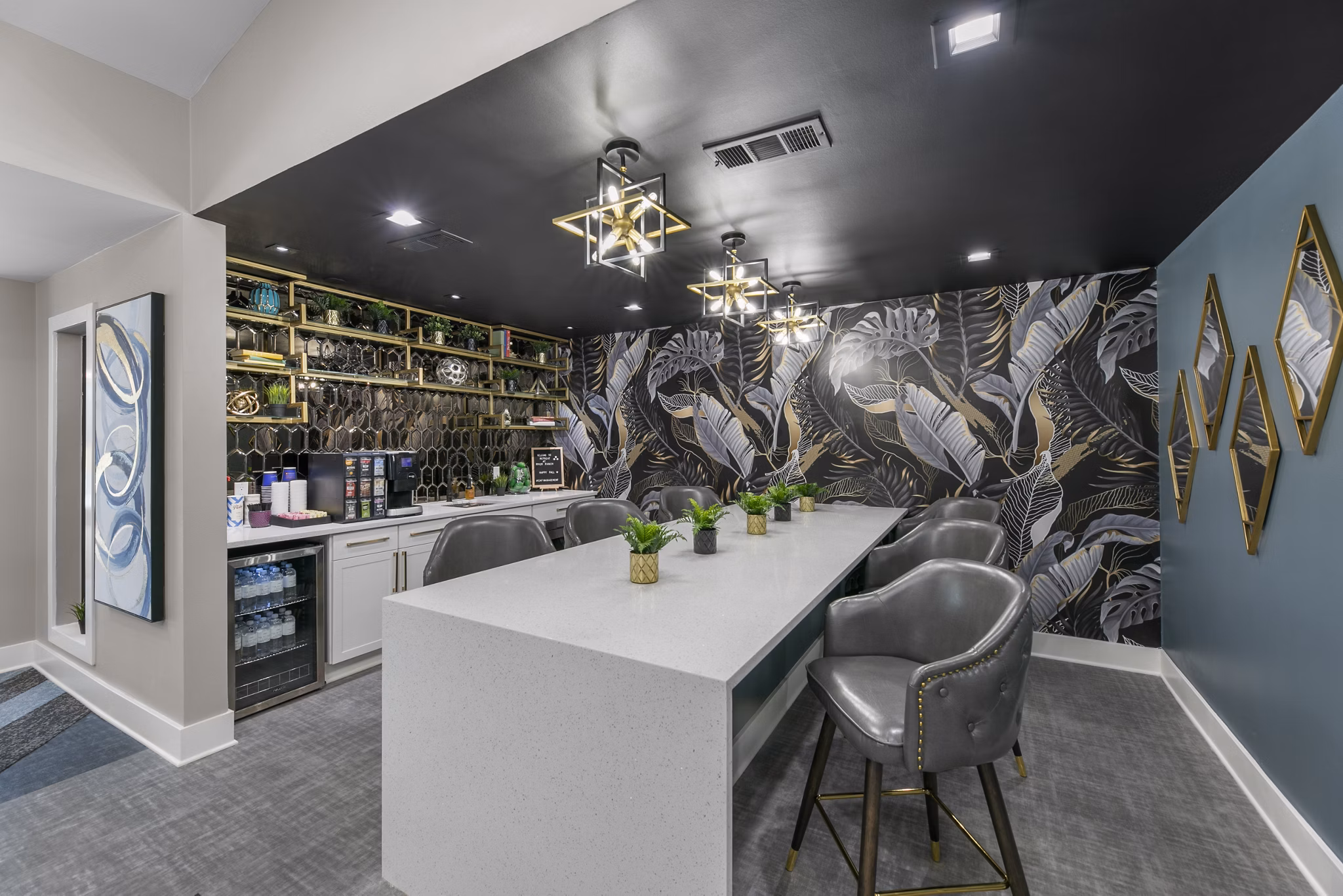 clubhouse at The Retreat at River Ranch Apartments 