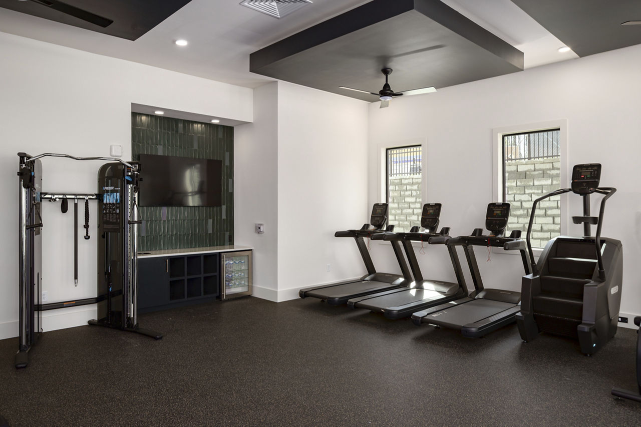 Gym at Ben Hill Flats (3 of 3)
