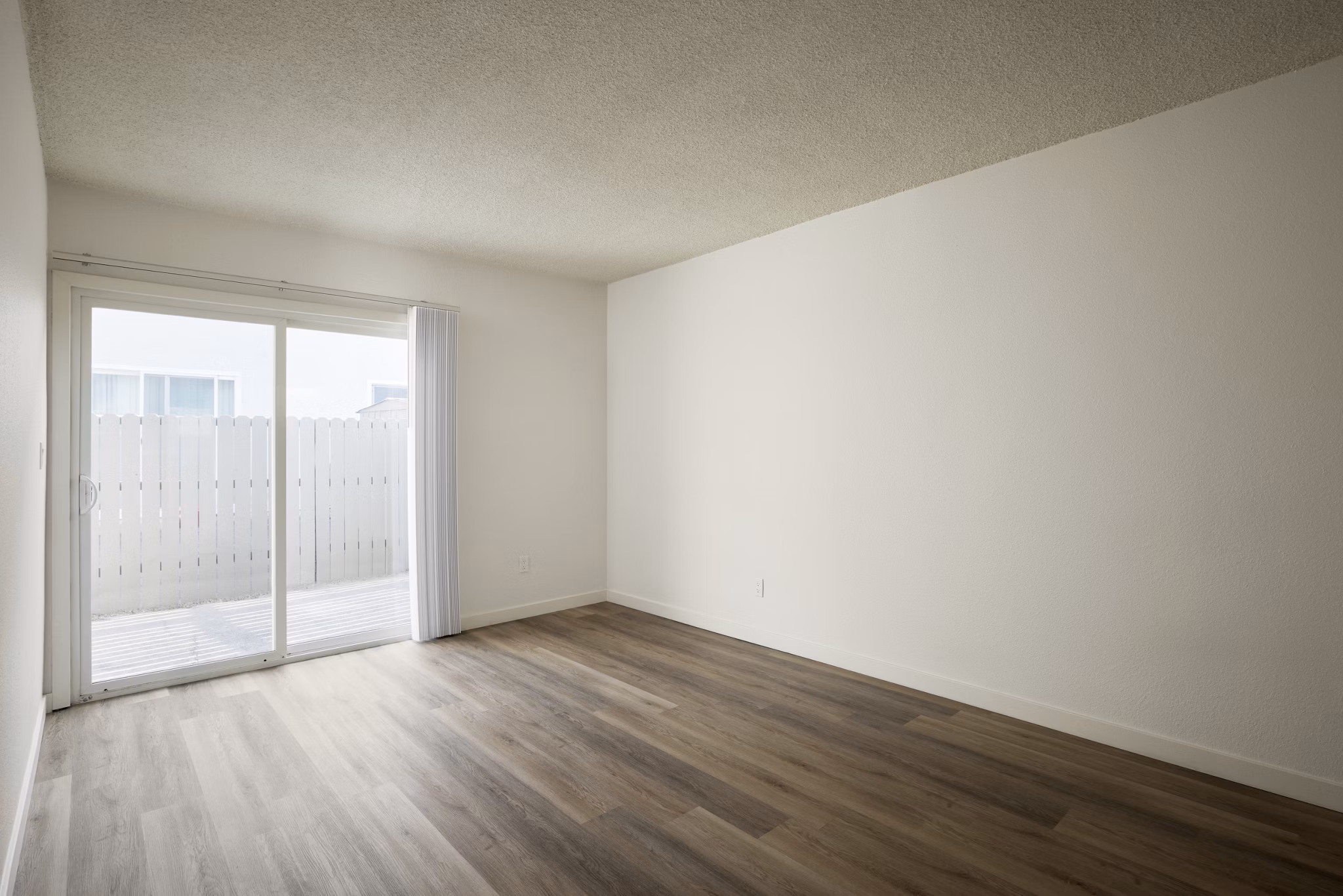 living room at Citrus Gardens Apartments