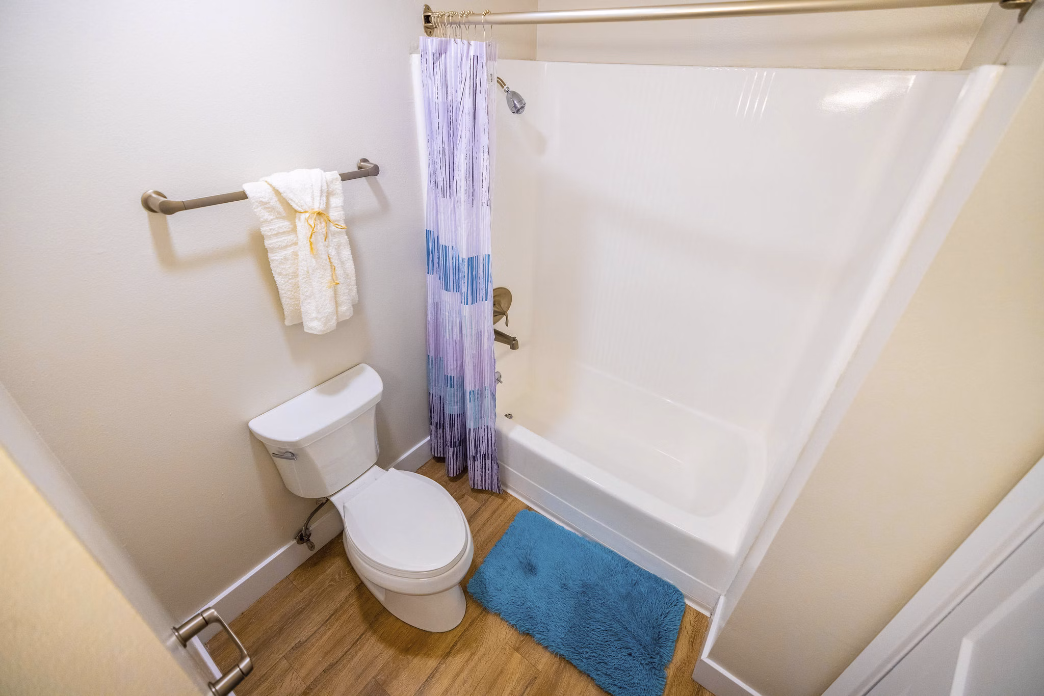bathroom at Placita Park Apartments