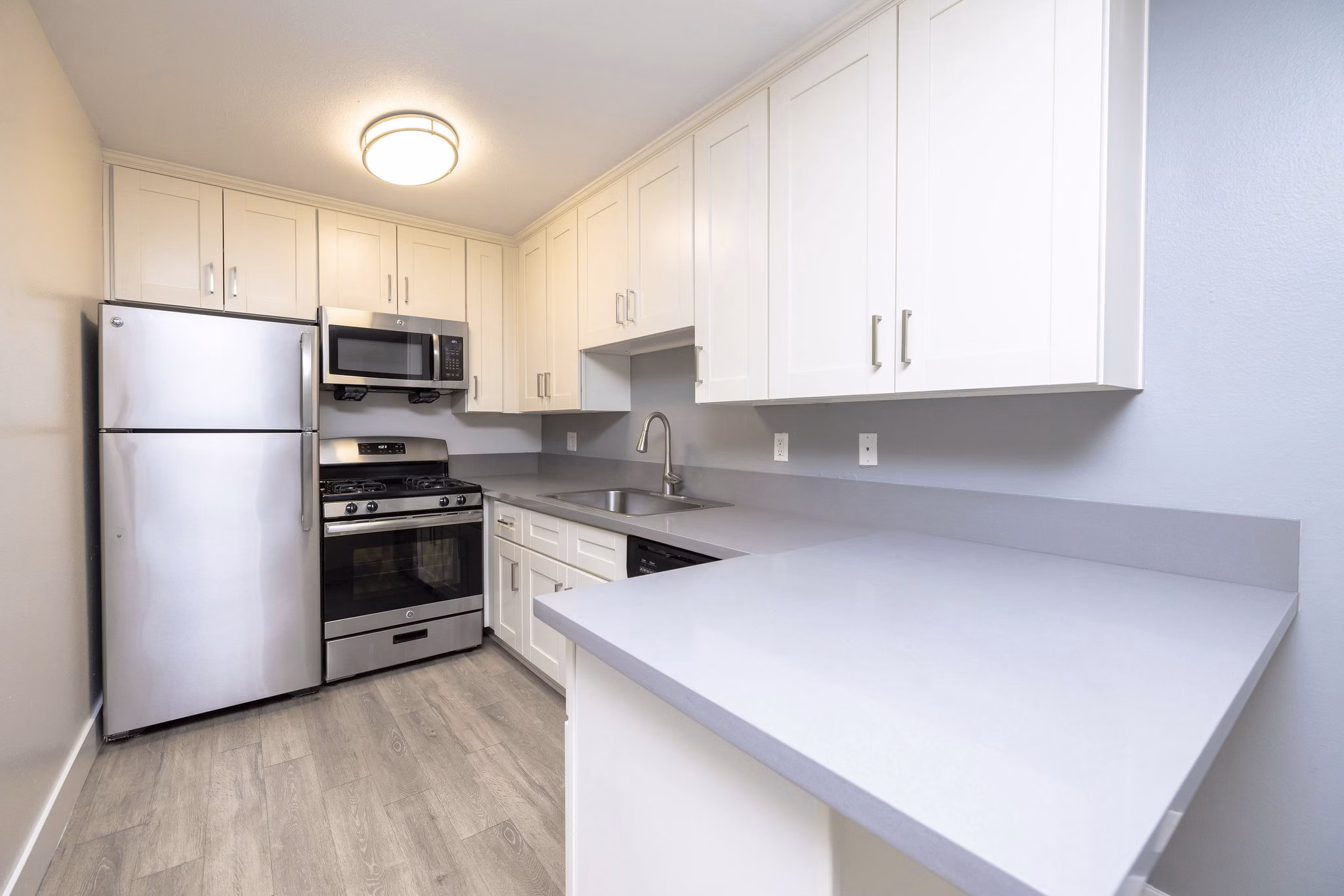 kitchen at Placita Park Apartments