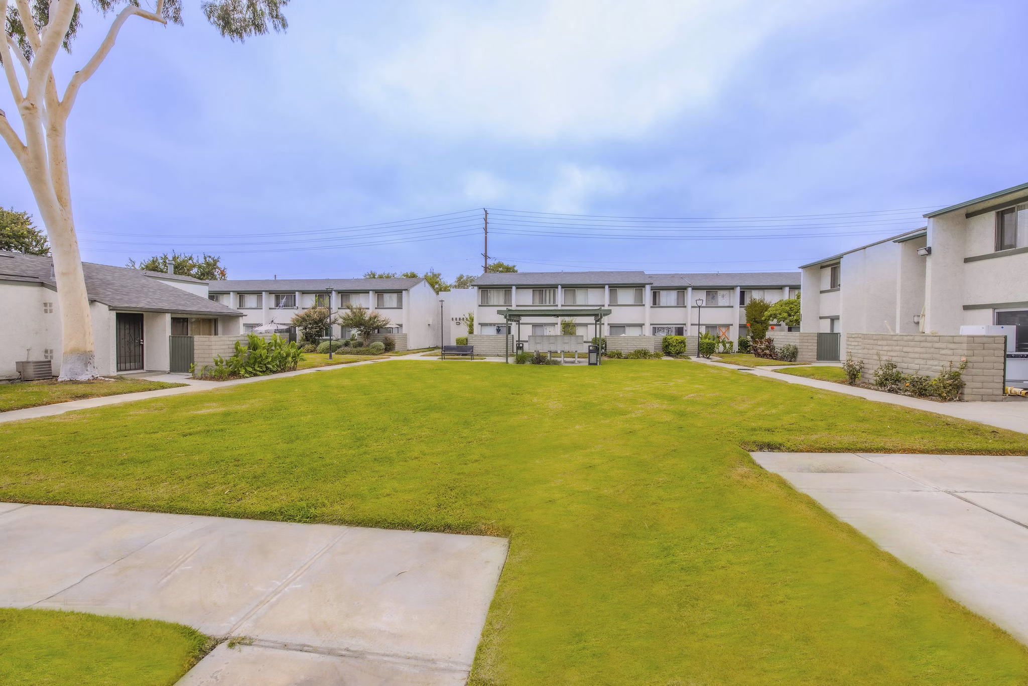 grill area at Placita Park Apartments