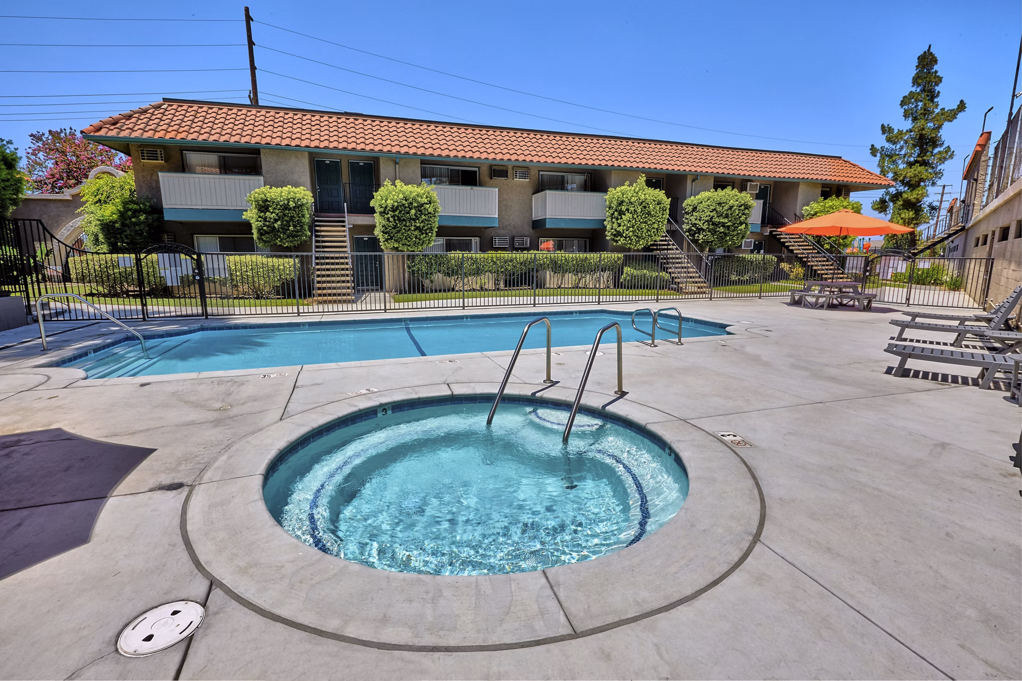 Pool at Windwood Apartments