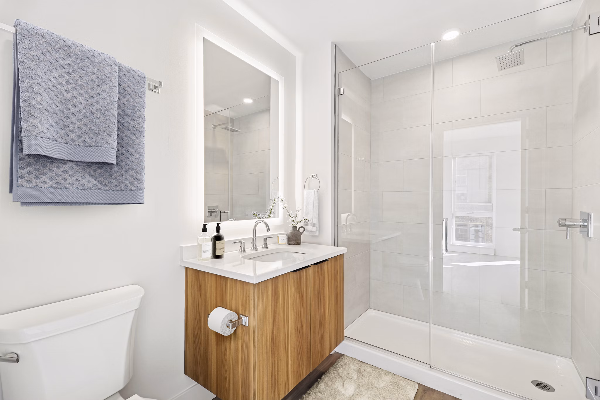 bathroom at Via Callowhill Apartments