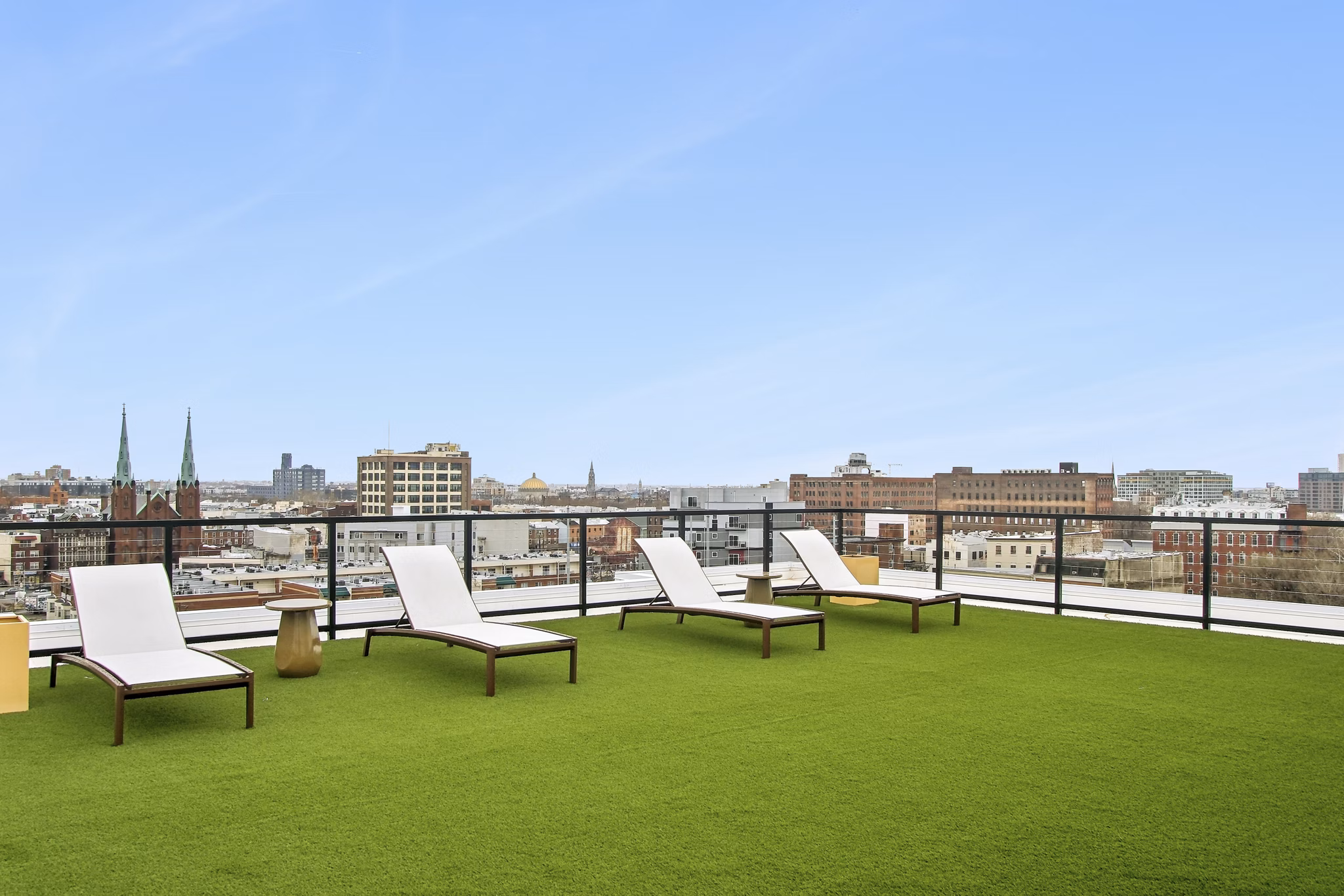 patio Via Callowhill Apartments