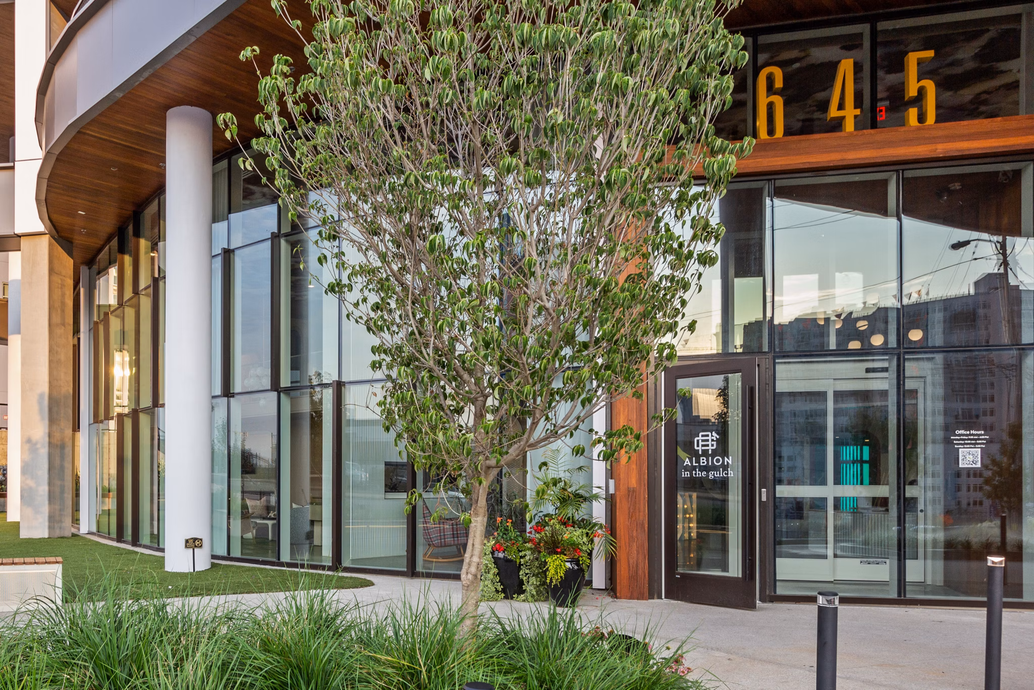 building at Albion in the Gulch Apartments