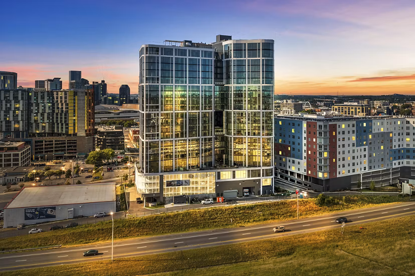 building at Albion in the Gulch Apartments
