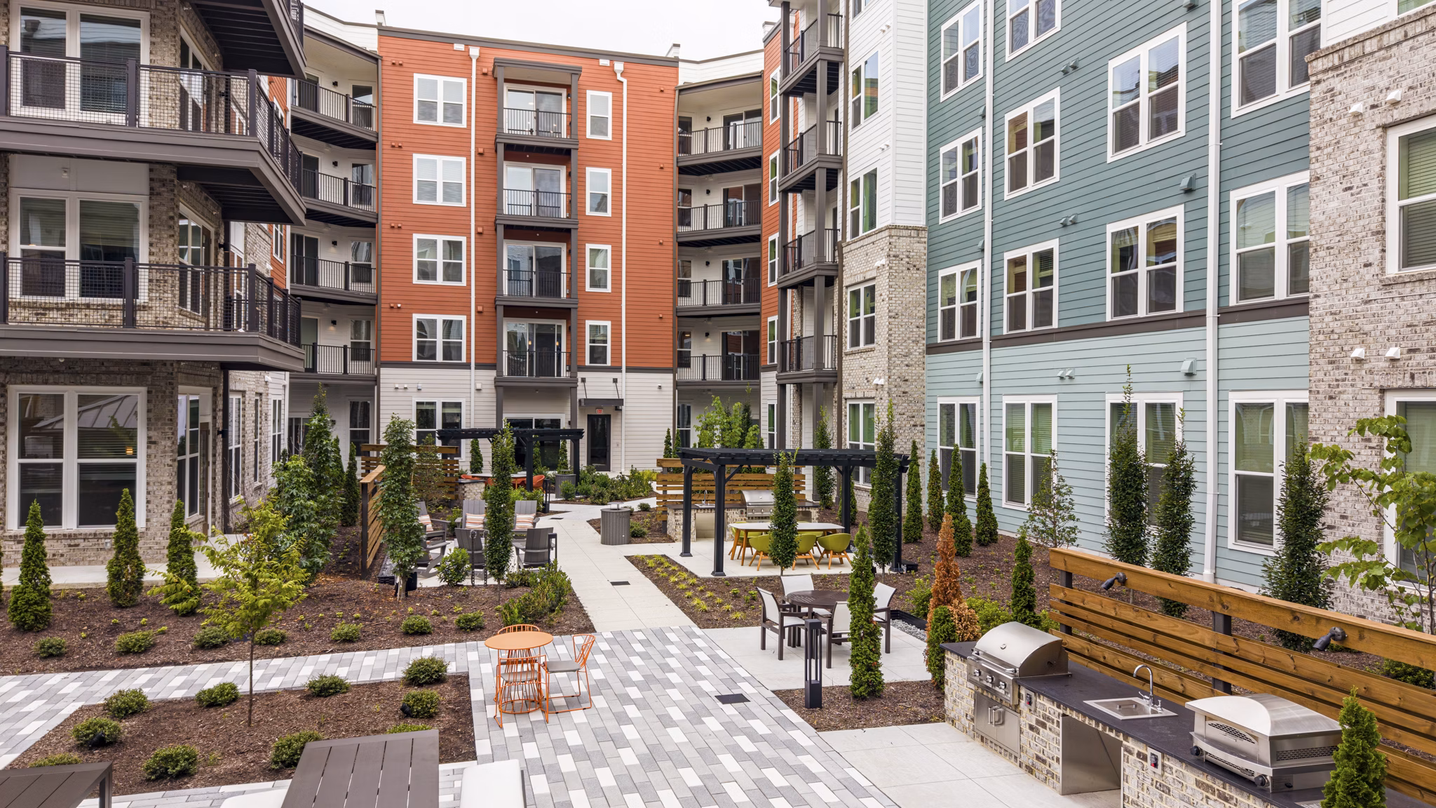 grill area at Signal at Medallion Park Apartments
