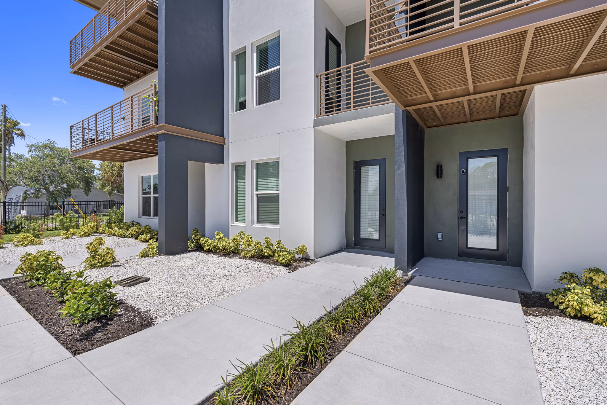 building at Lake Maggiore Apartments