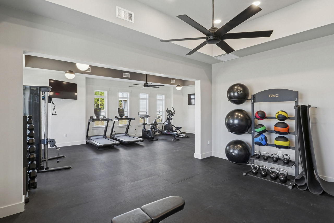 Gym at Lakeview Terrace (2 of 2)