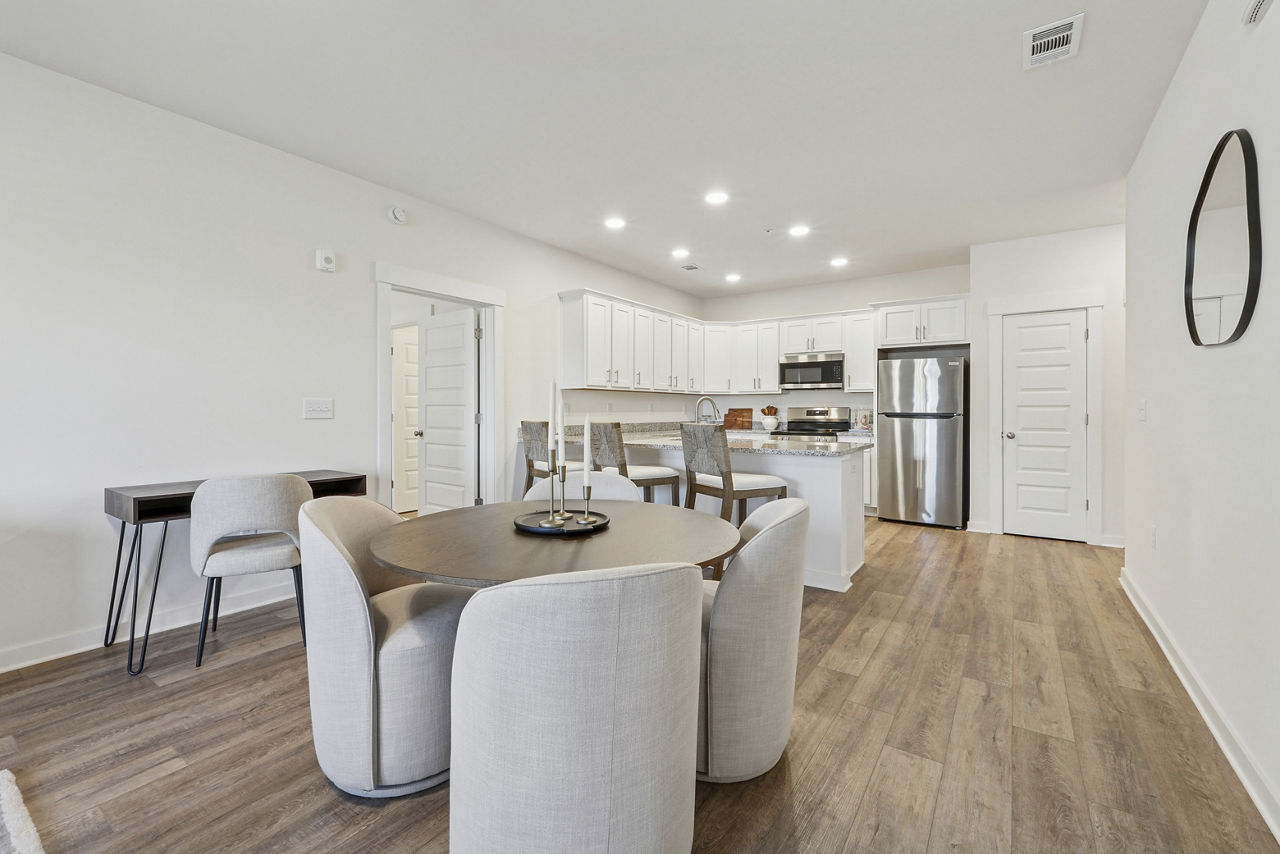 Lakeview Terrace 20 of 28