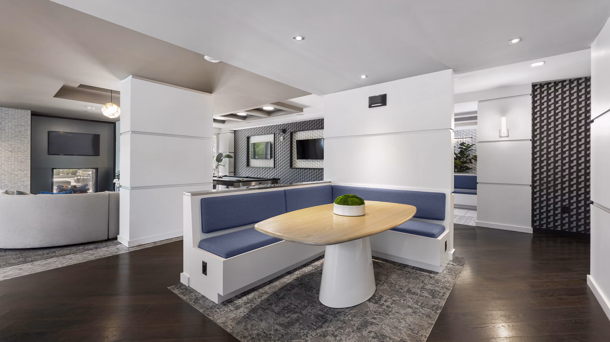 Clubhouse/Lobby at Deco Apartments
