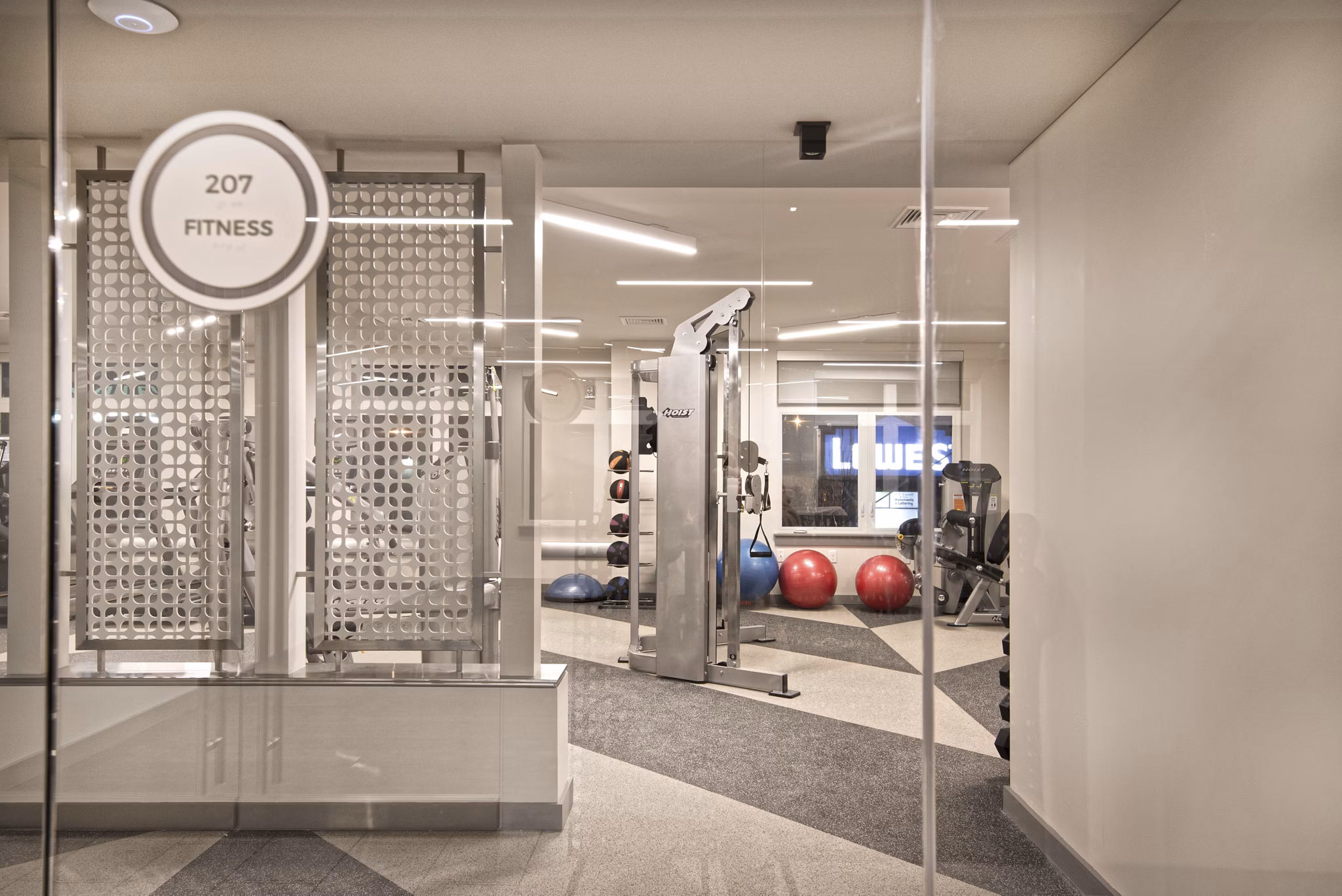 fitness center at Deco Apartments