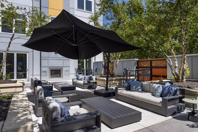 grill area at Deco Apartments