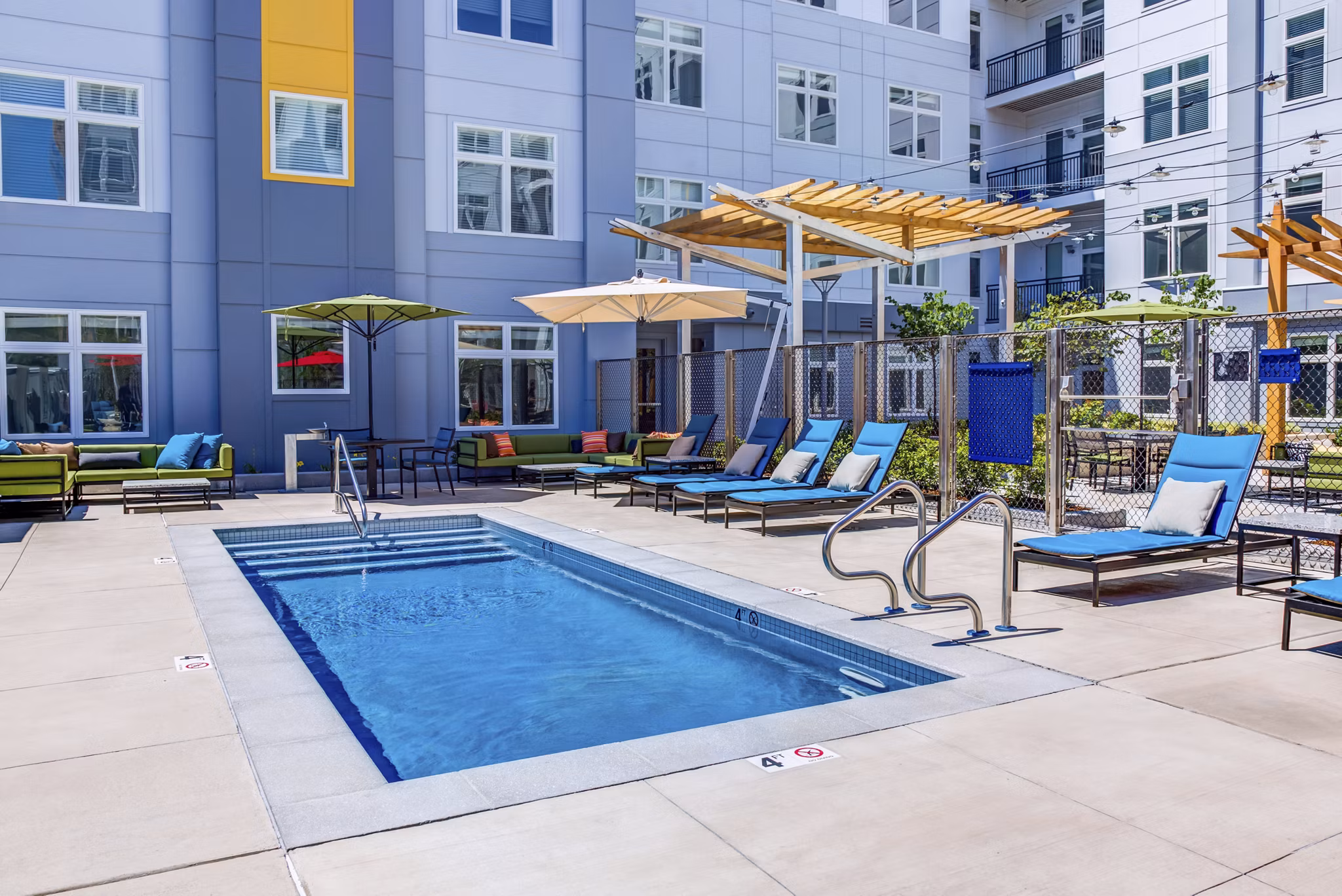 Property images of Deco