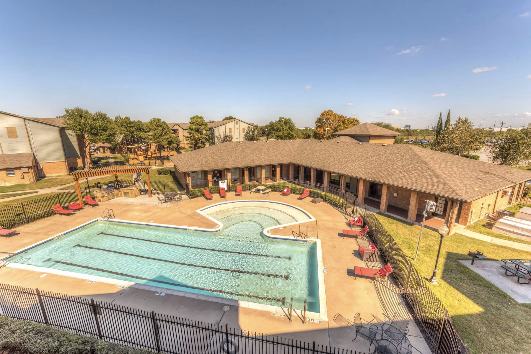 pool at  Sutter Ranch Apartments