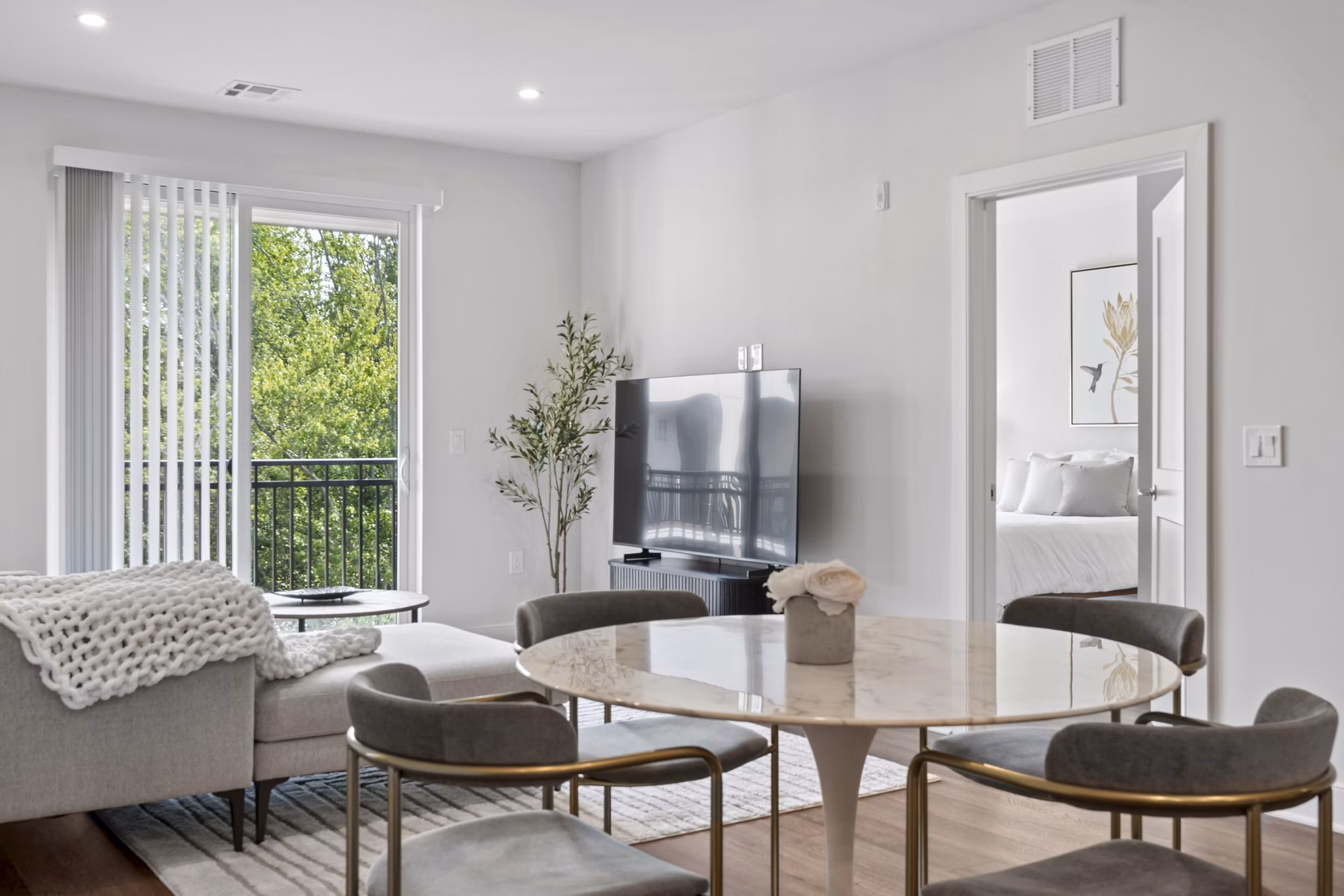 Dining Room at Berkeley House Apartments