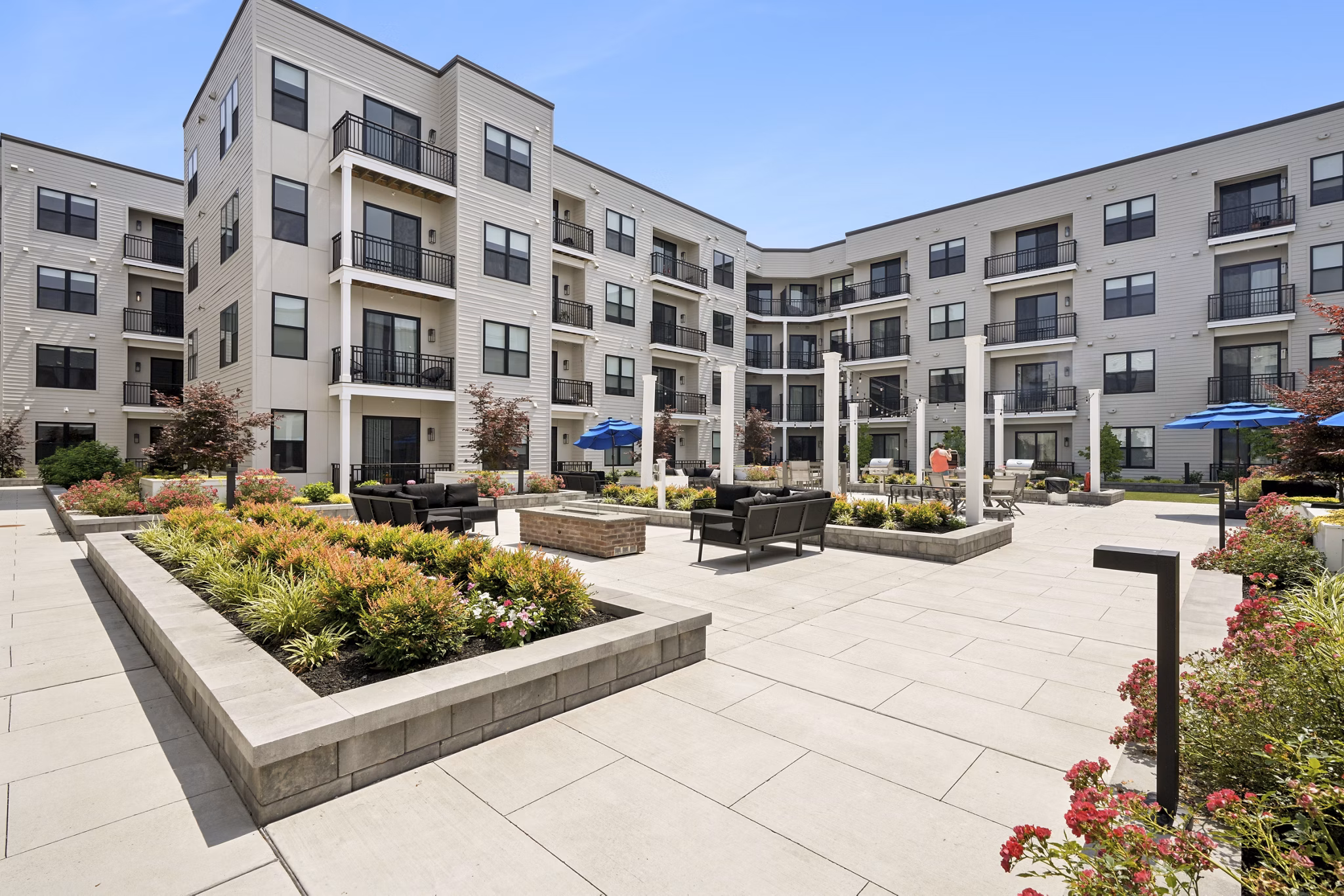 Patio at Berkeley House Apartments