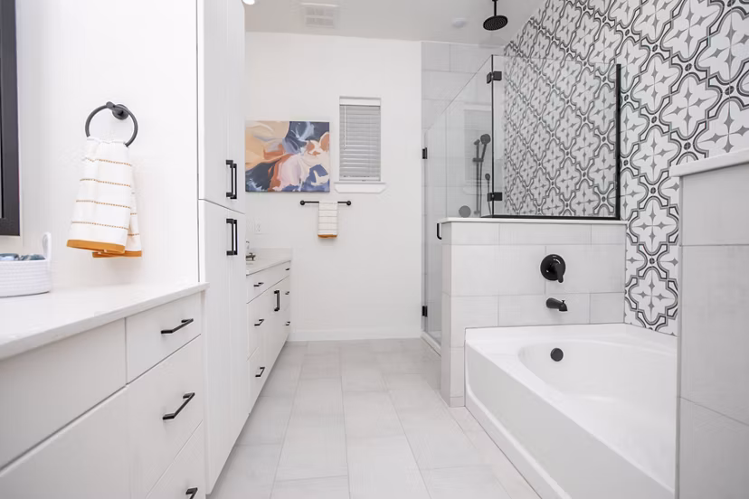 bathroom at Oasis at Round Rock Apartments