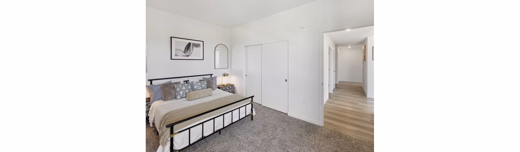 bedroom at Lincoln Landing Apartments