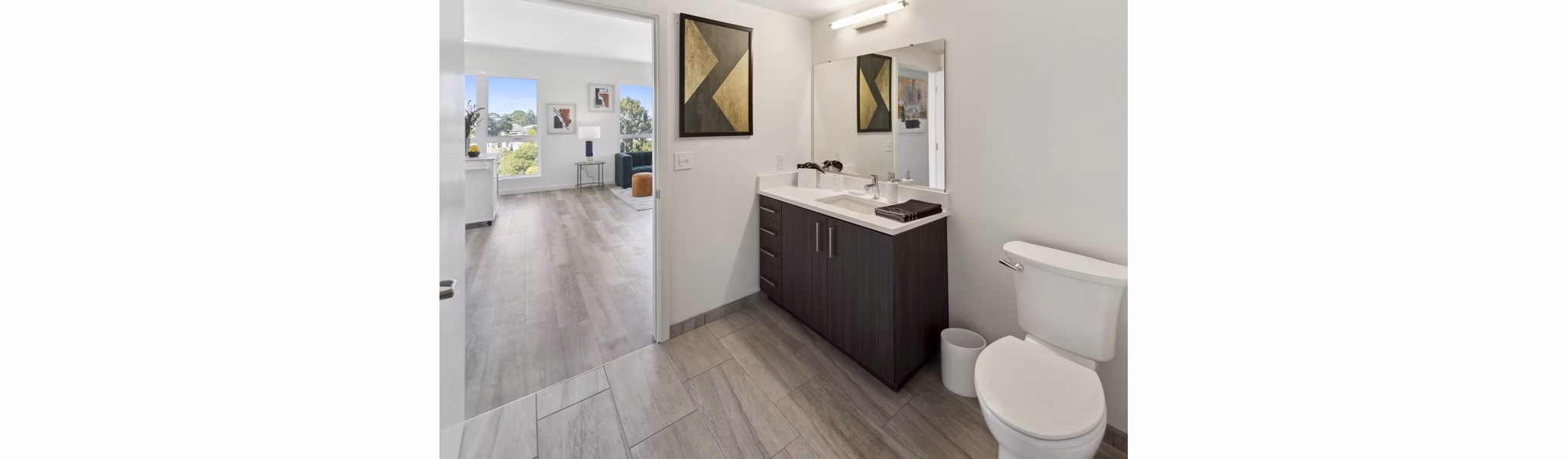bathroom at Lincoln Landing Apartments