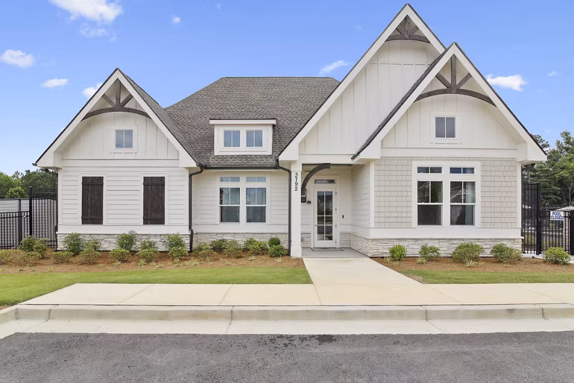 exterior at Enclave at Oak Ridge Apartments 