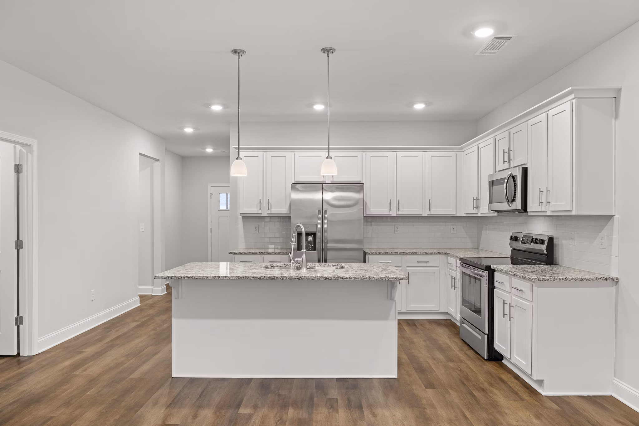 kitchen at Enclave at Oak Ridge Apartments 