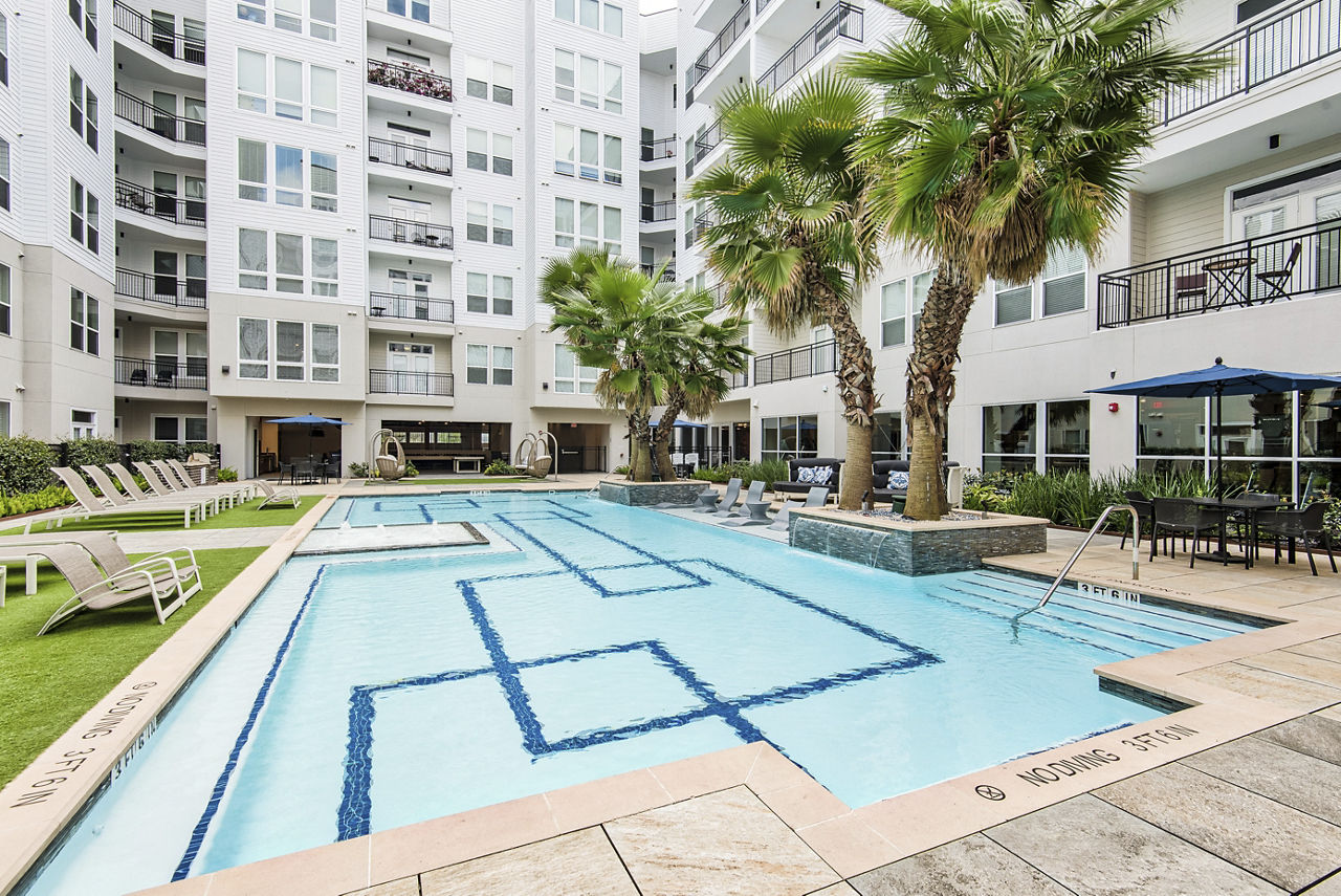 611 Shepherd Houston Tx 6 of 12