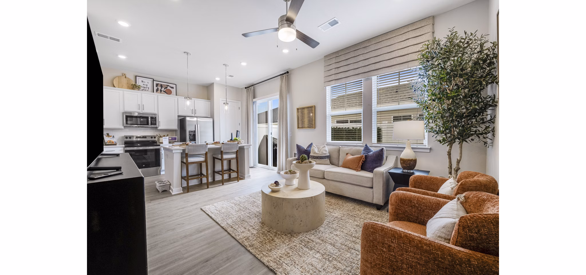 living room at Yardly Laveen Spectrum Apartments