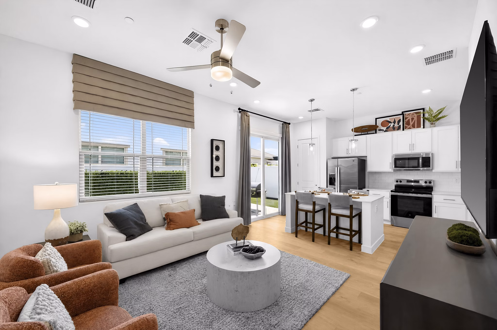 Living Room at Yardly Laveen Spectrum Apartments
