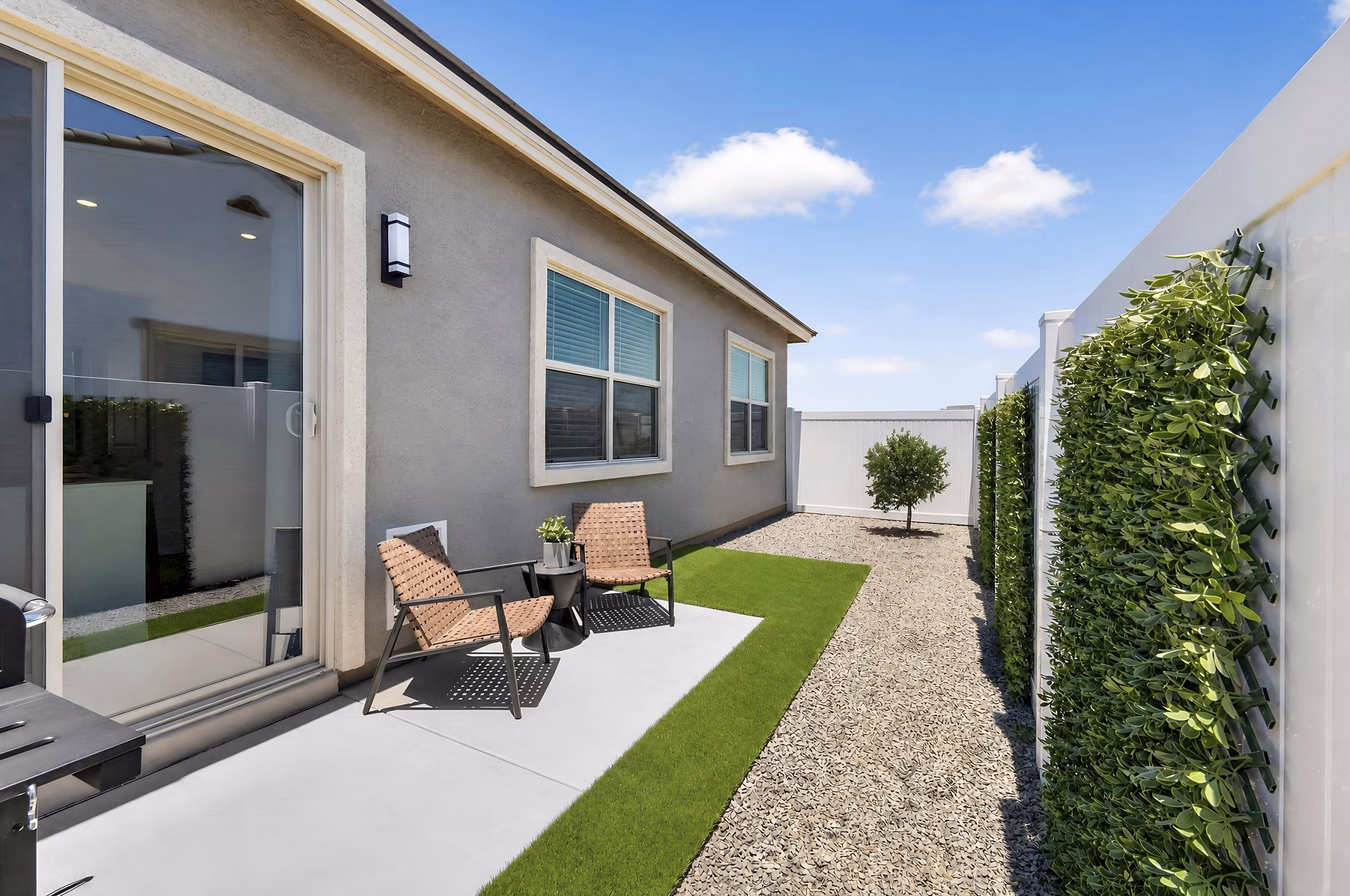 Patio at Yardly Laveen Spectrum Apartments