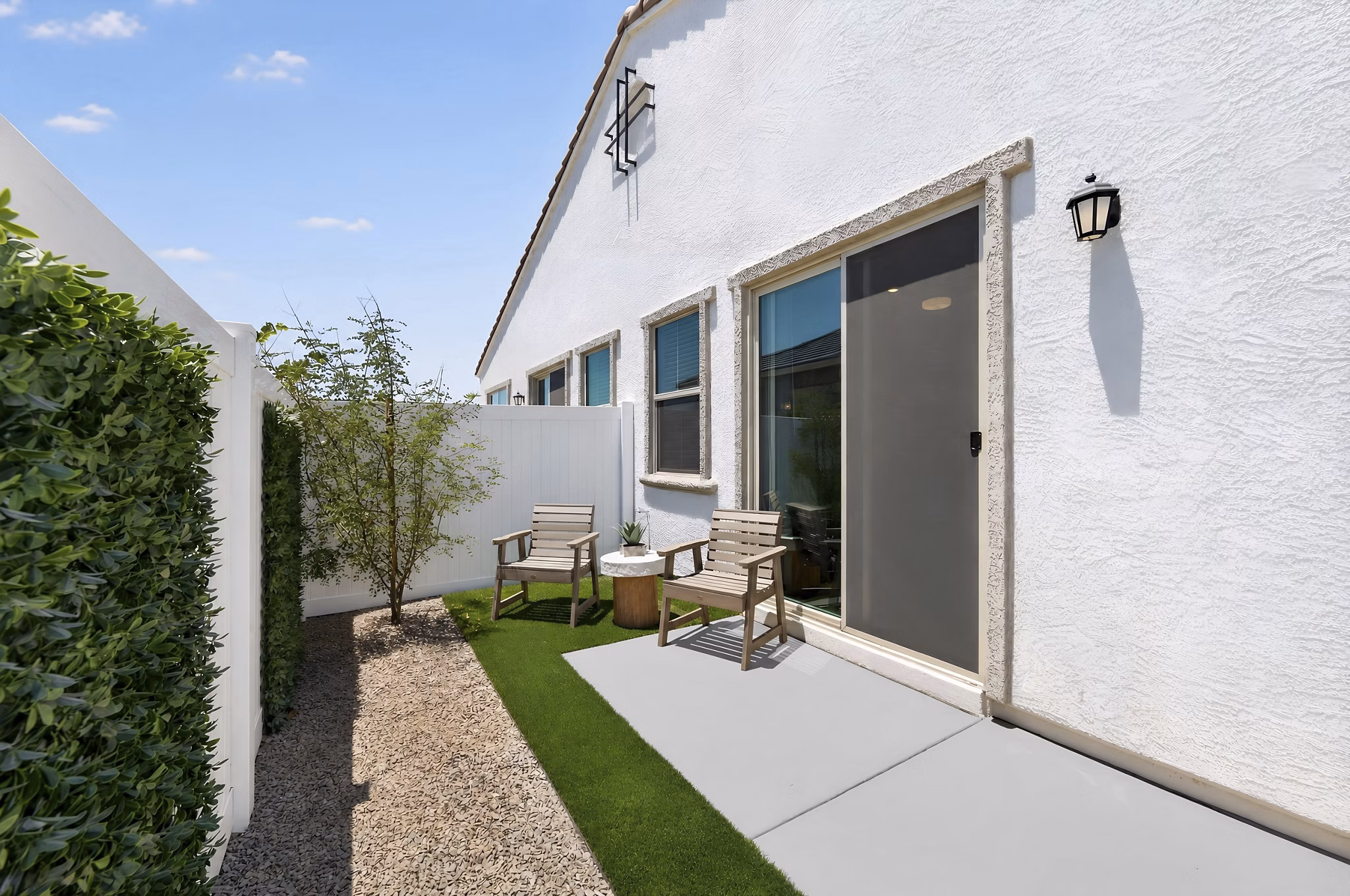 Patio at Yardly Laveen Spectrum Apartments