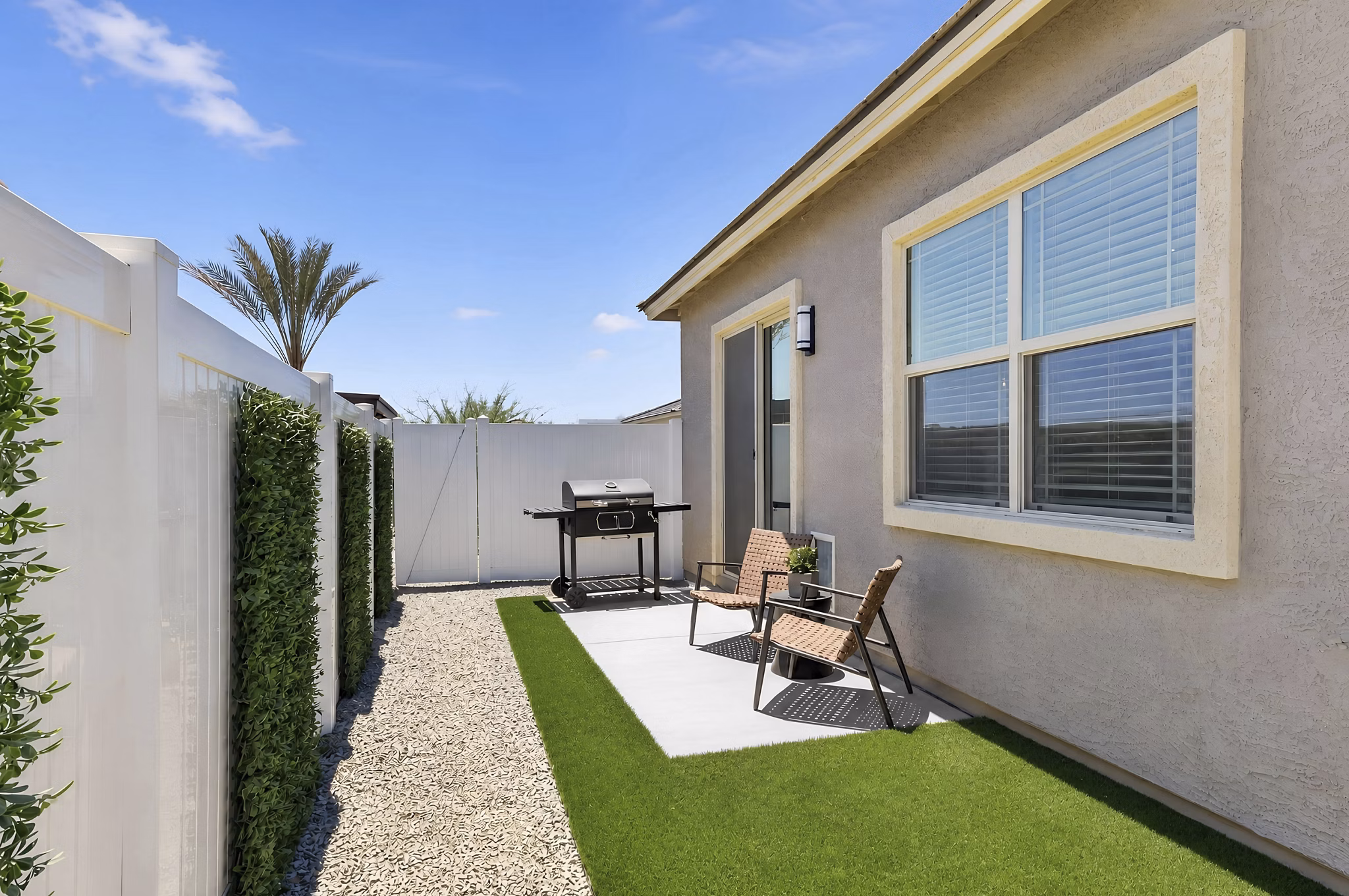Patio at Yardly Laveen Spectrum Apartments