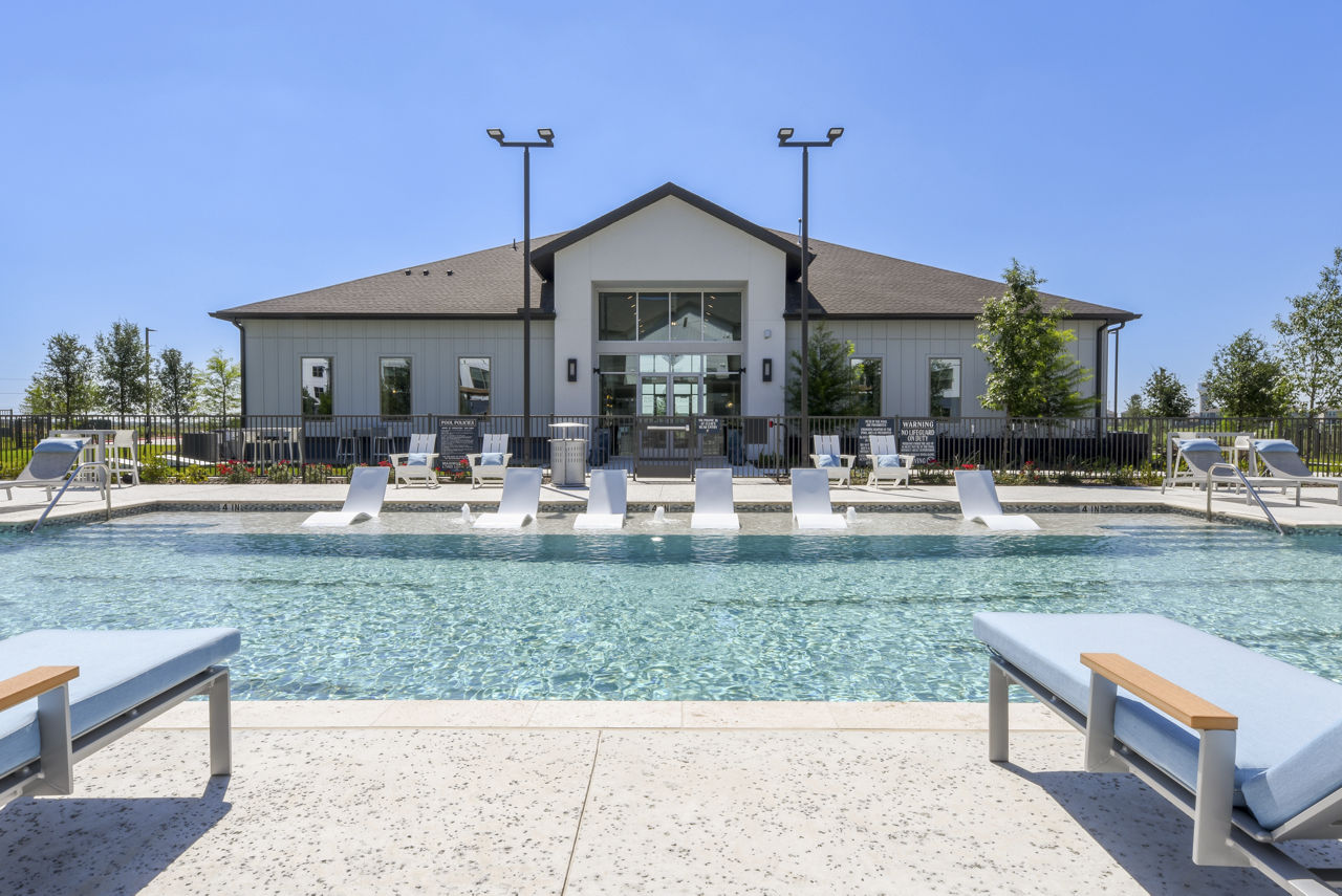 Postmaster Flats Hutto Tx 3 of 12