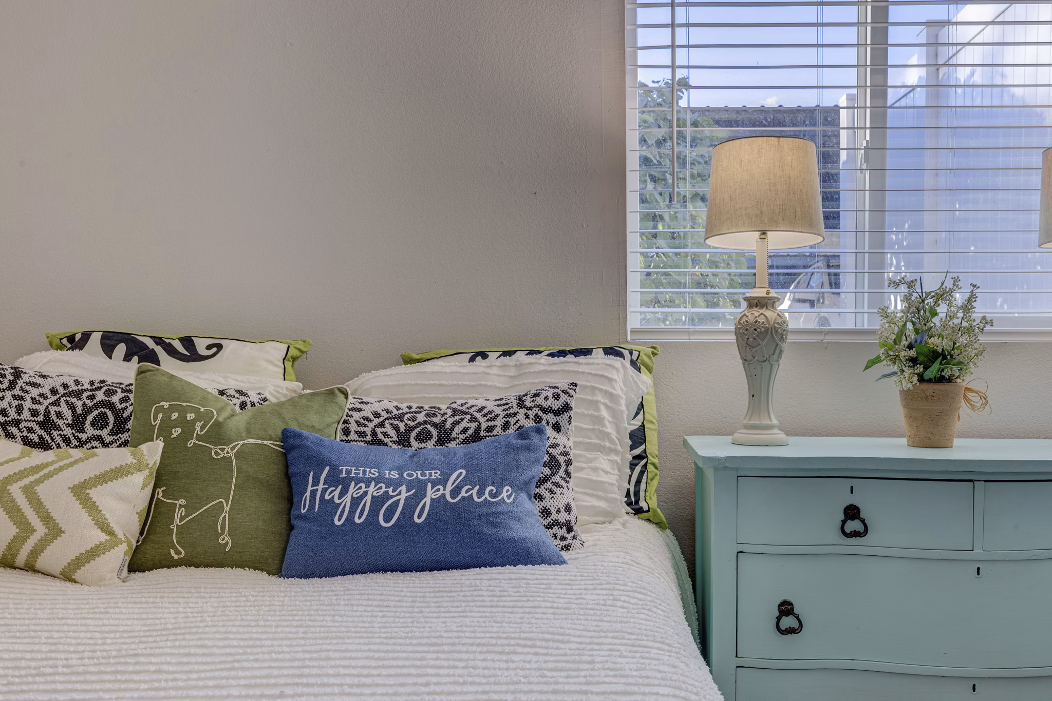 bedroom at Ashford Apartments