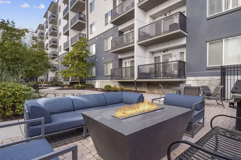 grill area at Elevate on 5th Apartments