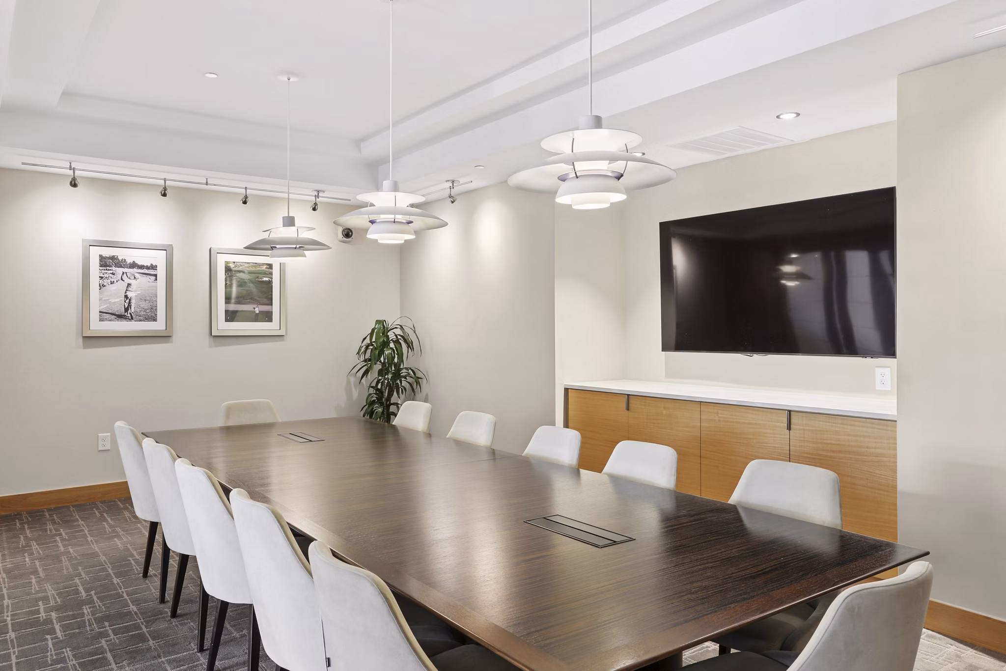 Clubhouse/Lobby at One Ardmore Apartments