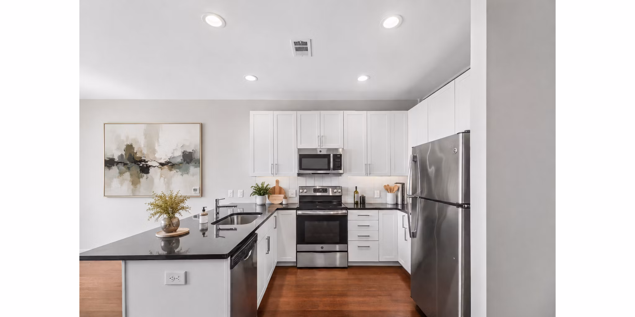 Kitchen at One Ardmore Apartments