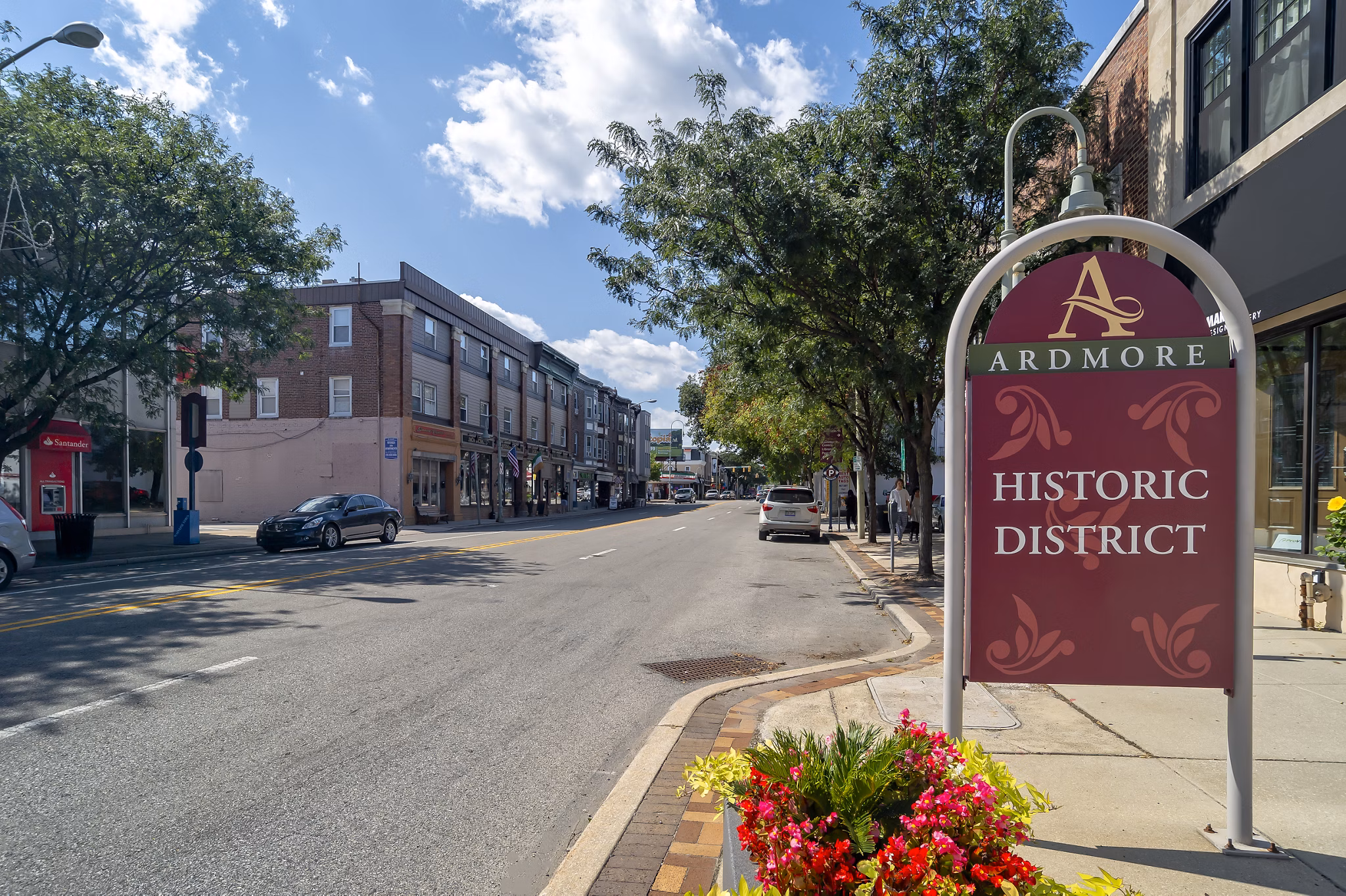 neighborhood at One Ardmore Apartments