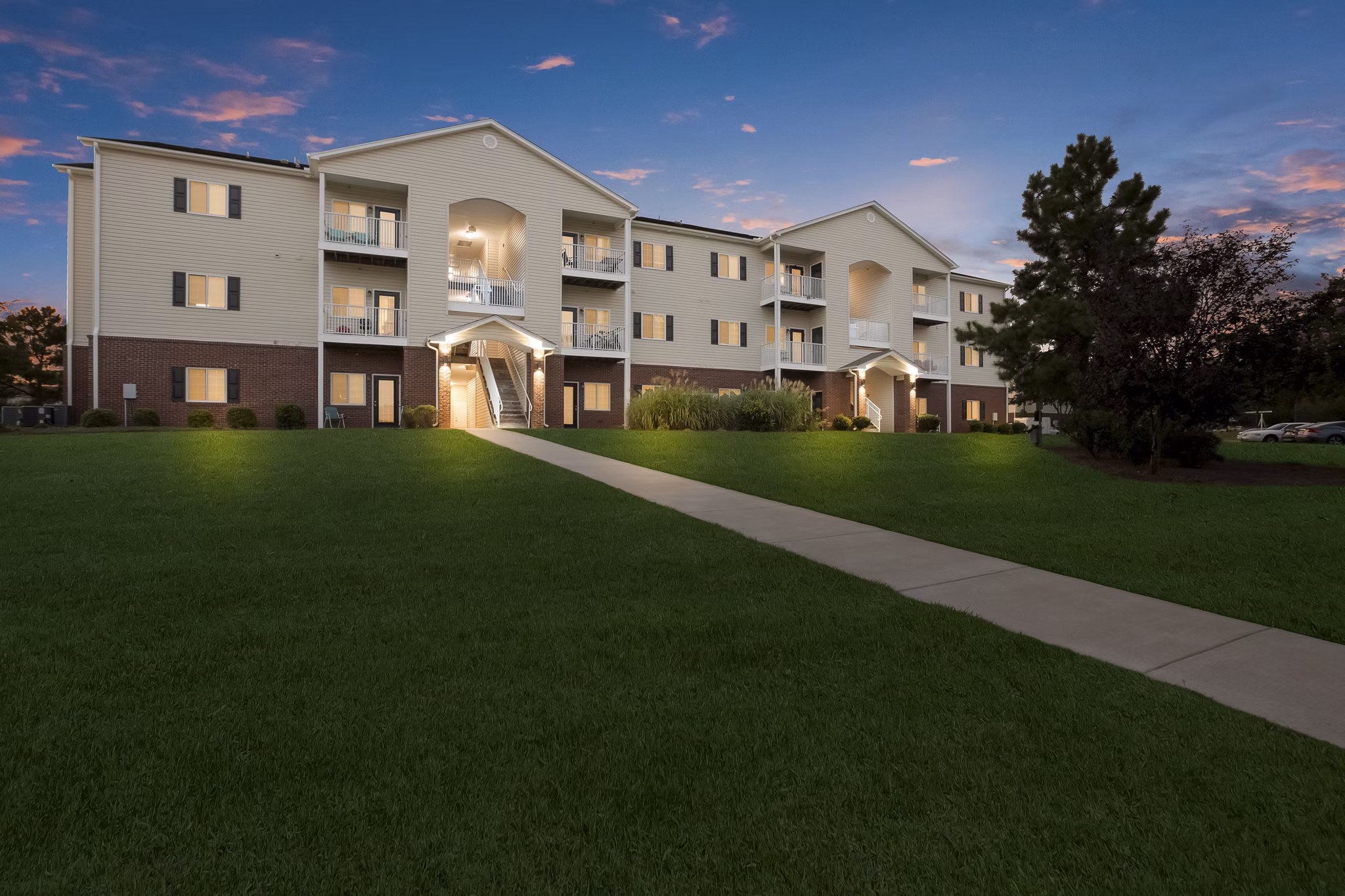 exterior at The Summit on 401 Apartments 