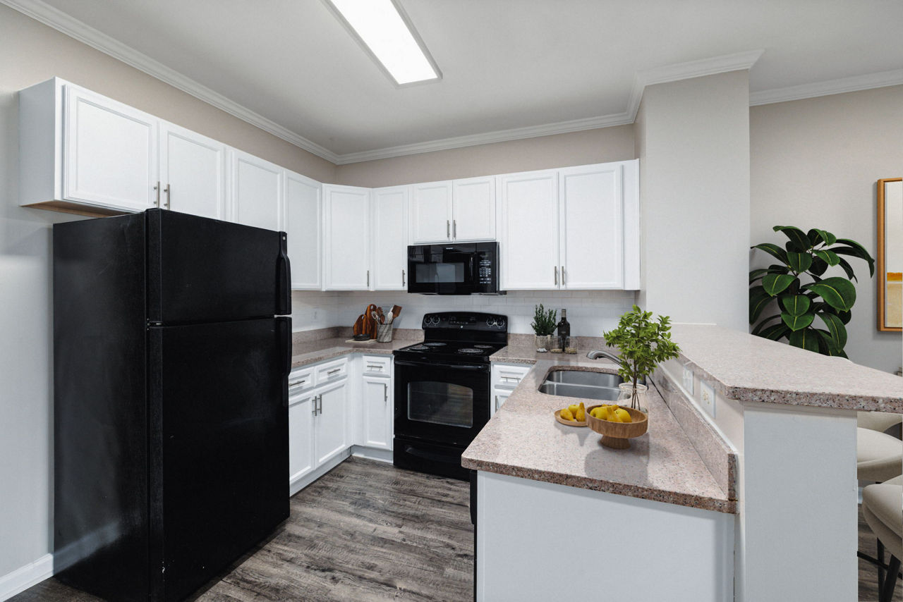 The Summit on 401 Apartments 9 of 14