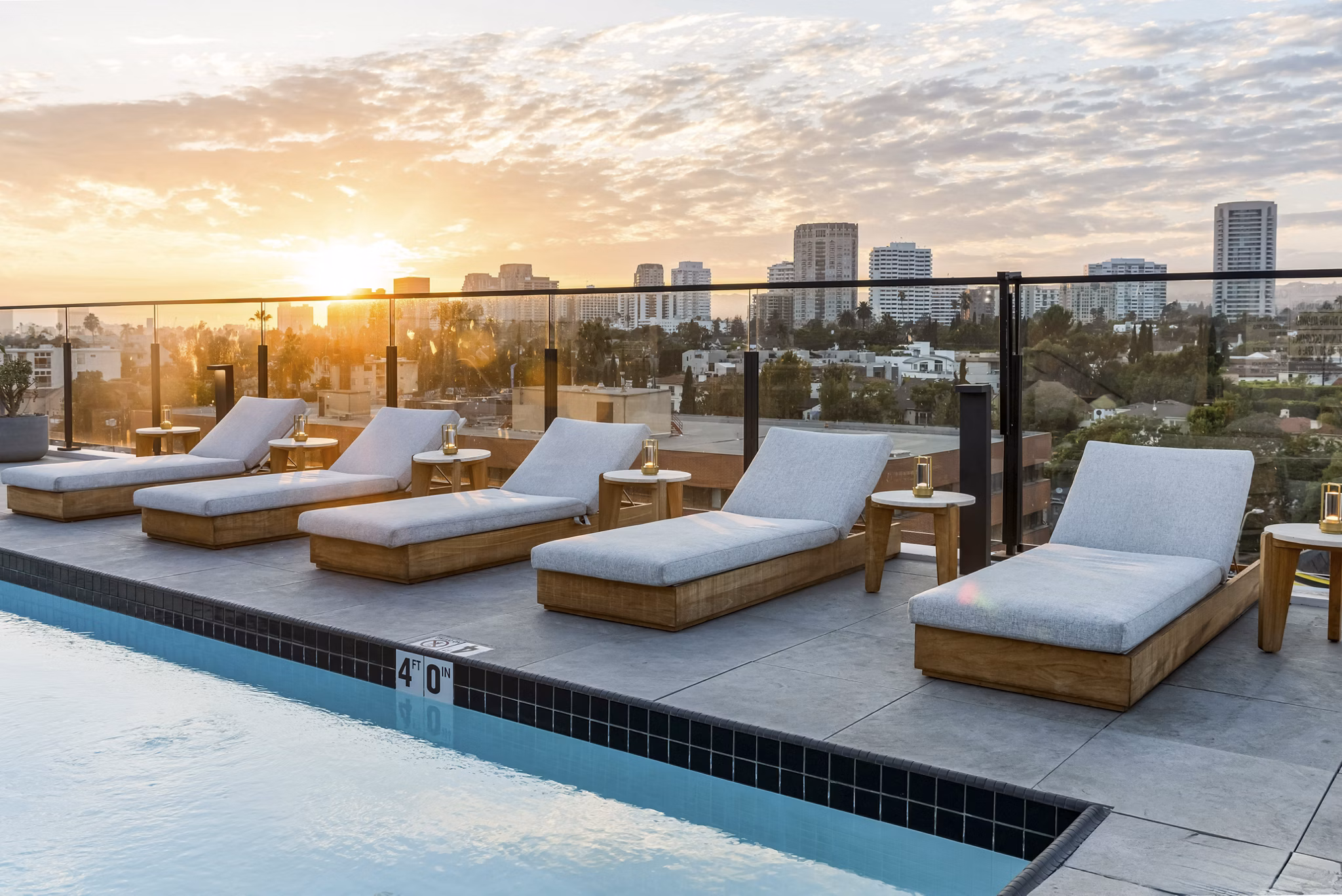 pool at Ten310 Apartments