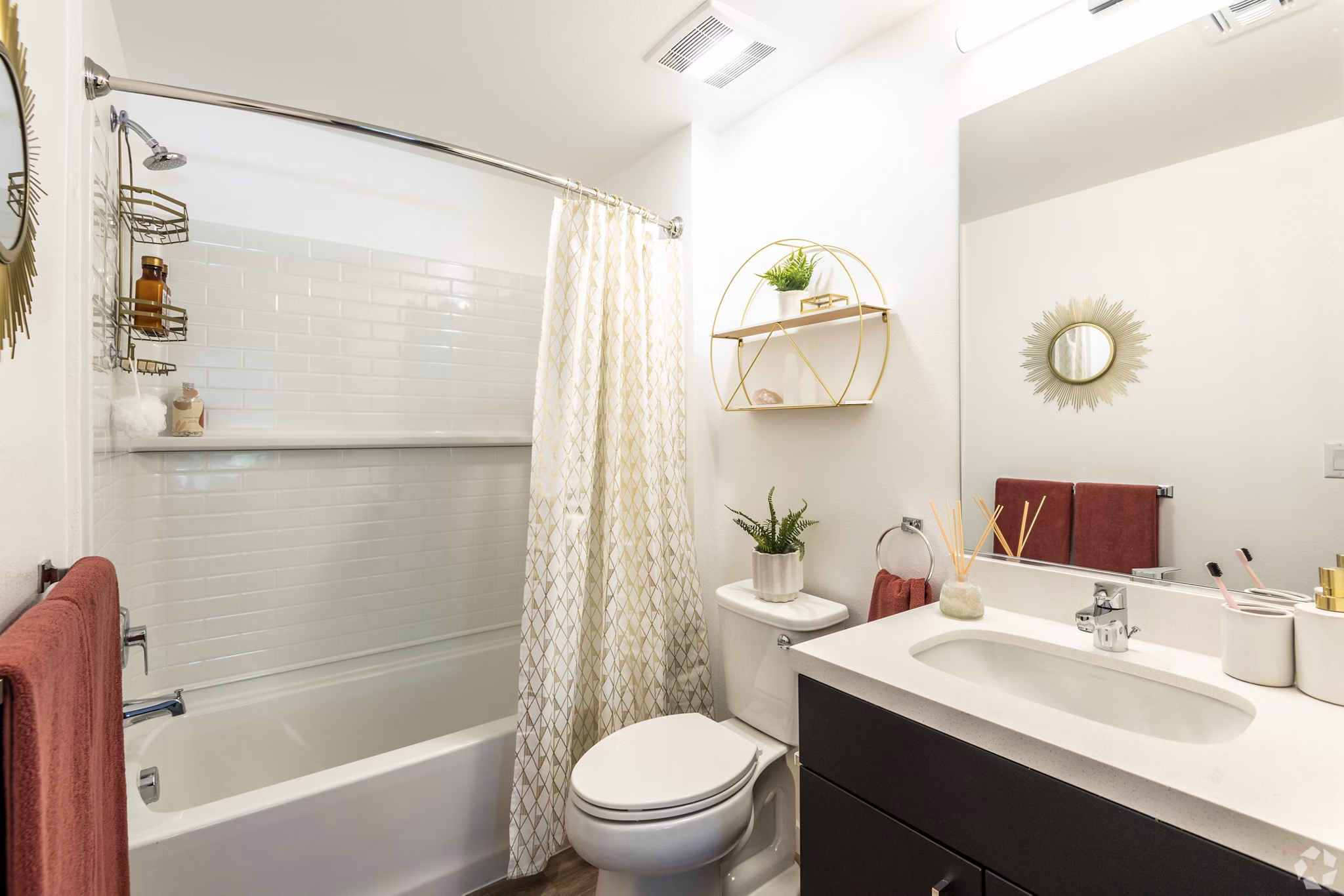 bathroom at Wexler Apartments