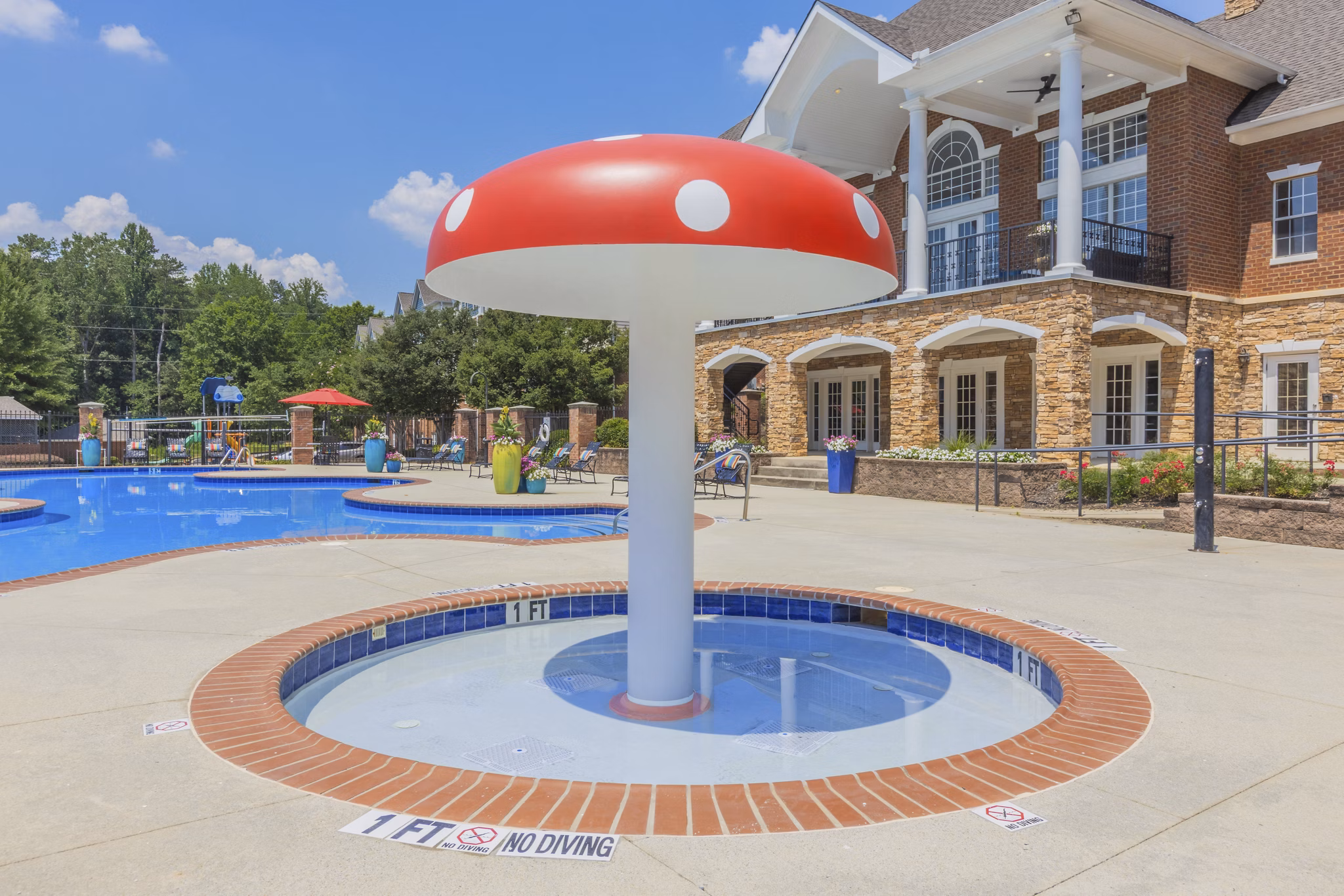 pool at Villas at Princeton Lakes Apartments