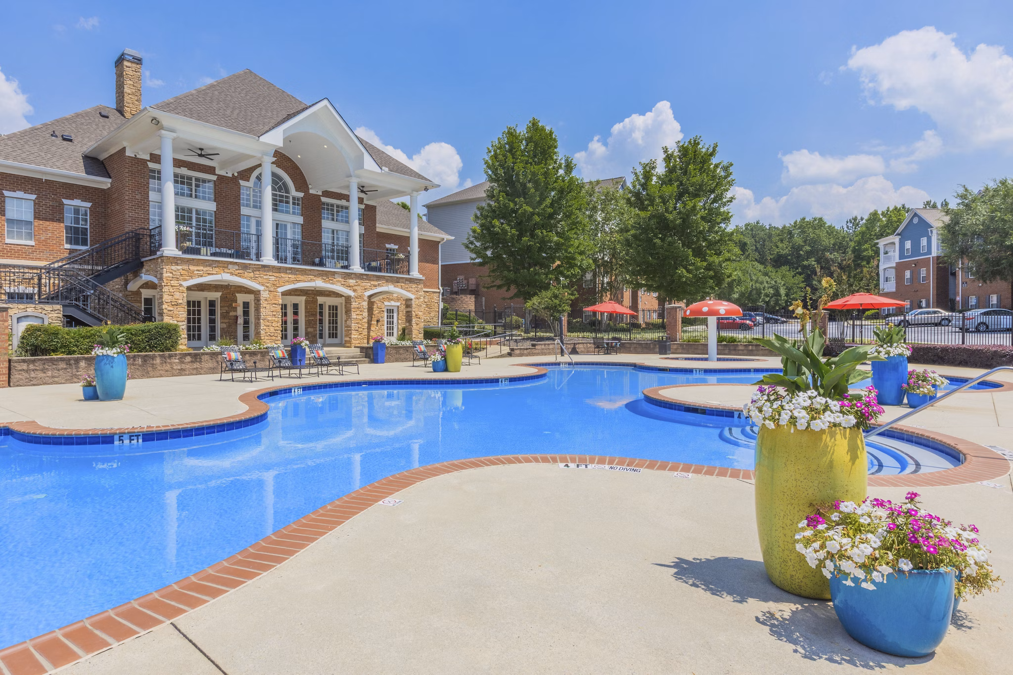 pool at Villas at Princeton Lakes Apartments