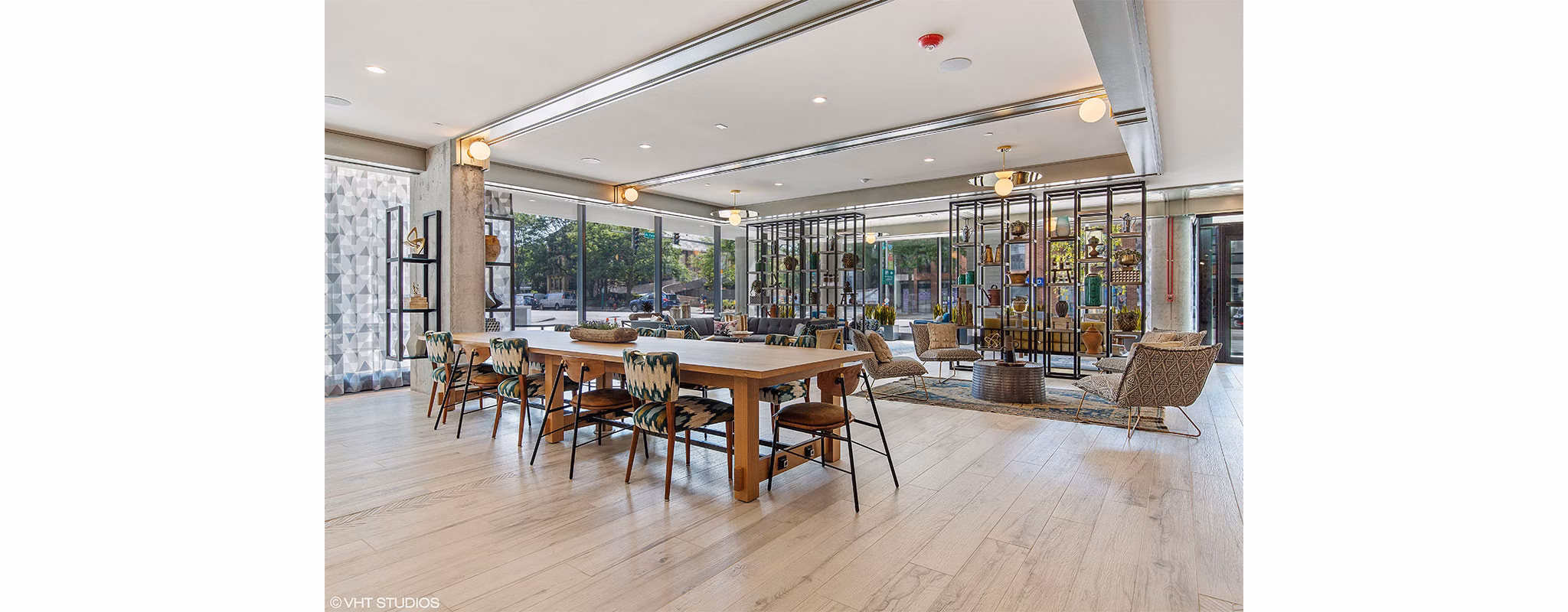 Clubhouse/Lobby at Albion Oak Park Apartments